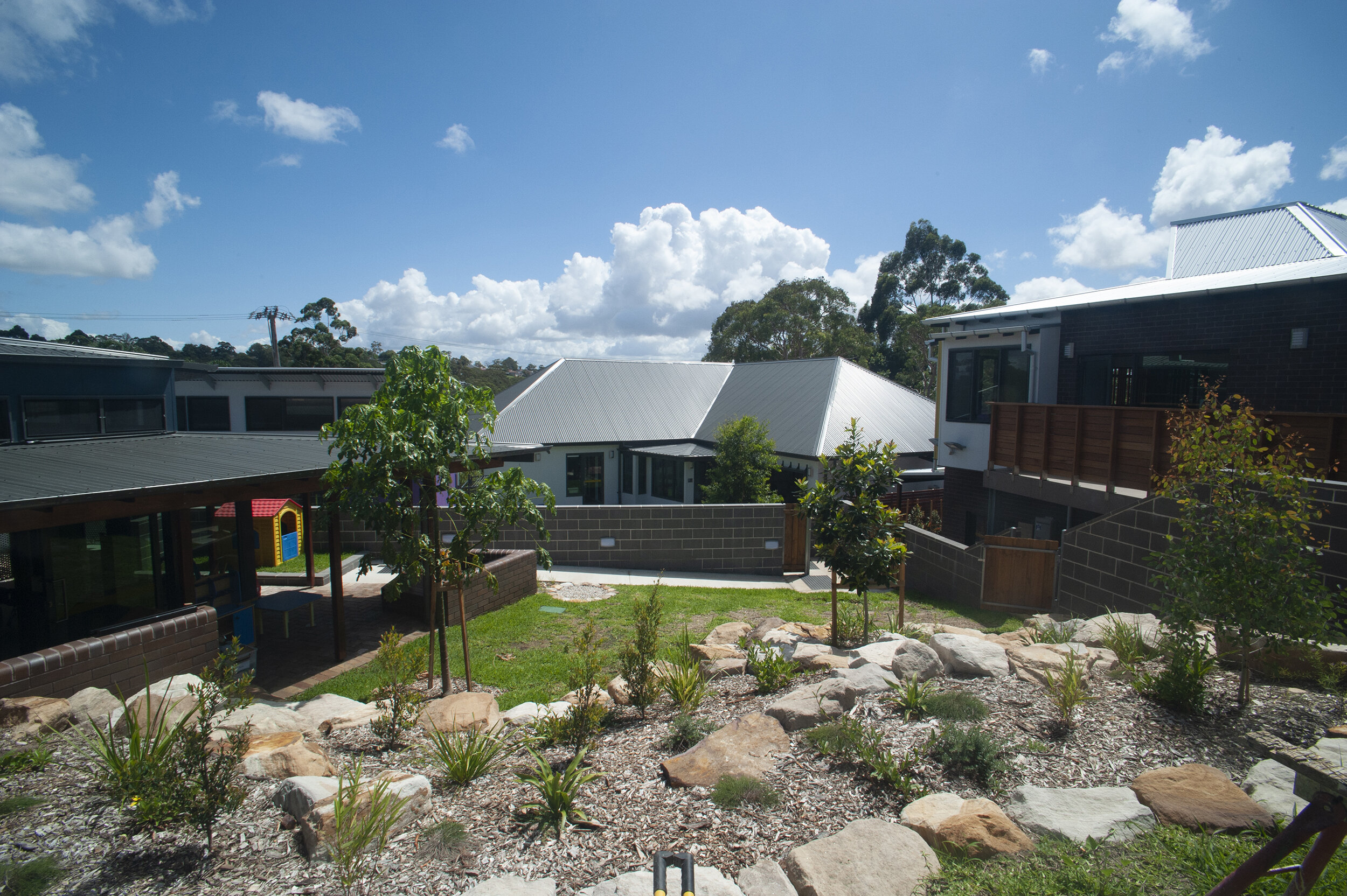 Amelie 3 Courtyard.jpg