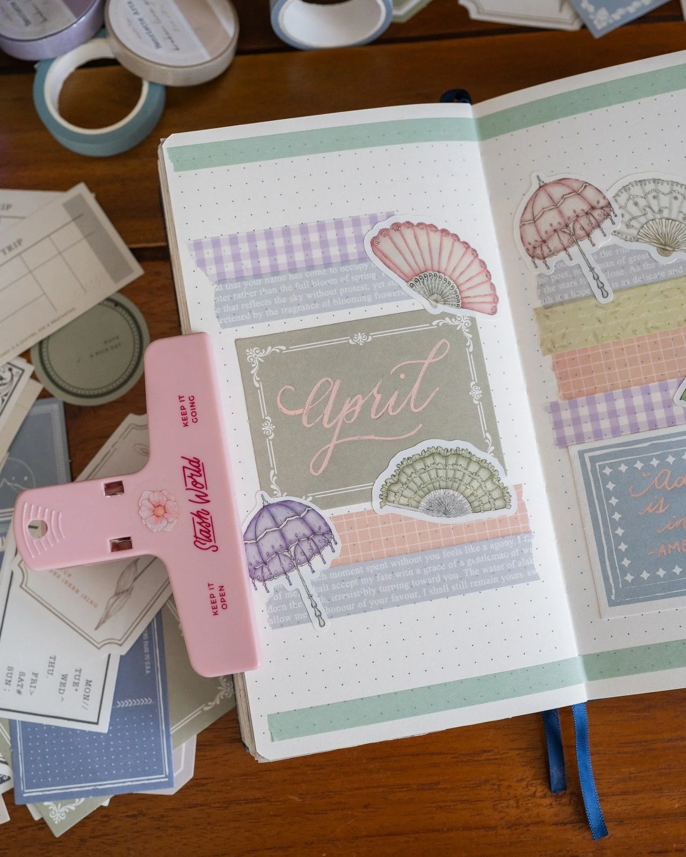 A little tour of April in my everyday DIY planner bullet journal thing (I never know what to call it these days):
- Cover spread - because I enjoy them
- Calendar spread - forever a necessity
- Goals etc spread - I love looking back on these pages af