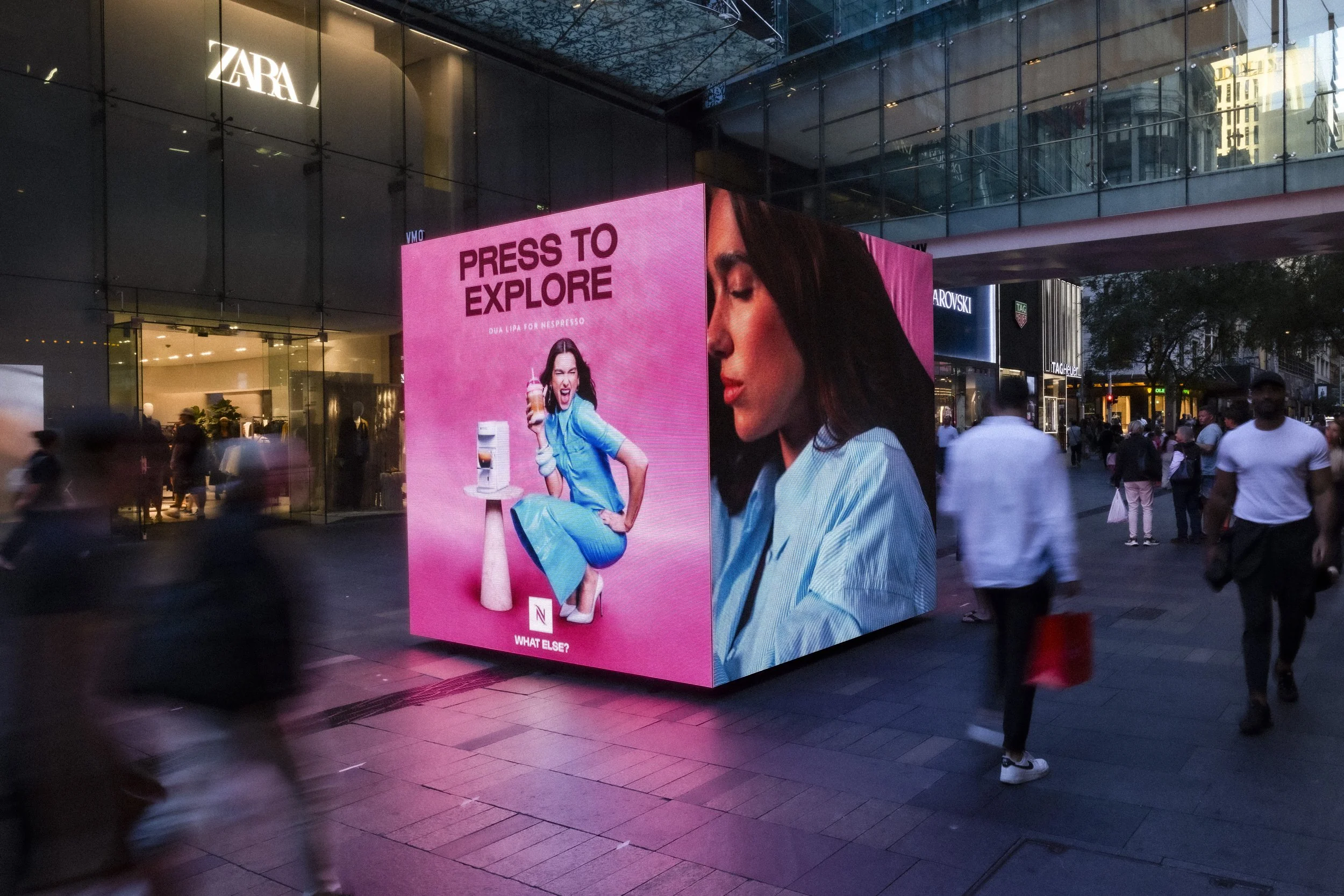 VMO lit up Sydney’s Pitt Street Mall launching Nespresso’s latest global brand campaign on The Cube®.&nbsp;