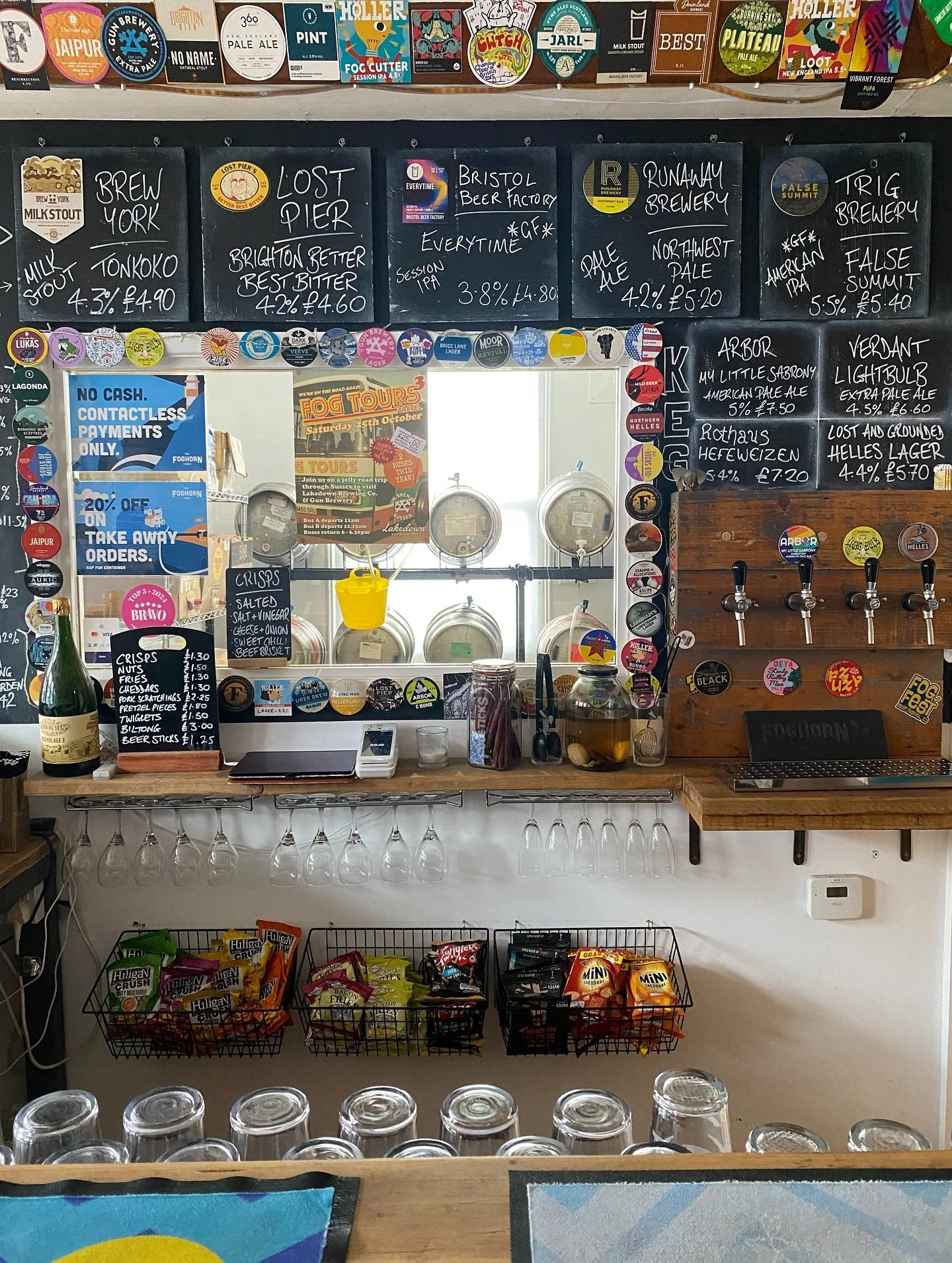 Friday pub goers - assemble!
Beerilliant beer on the boards (as always, if we do say so ourselves). There’s also a chance that the mighty @beakbrewery Bampa might make an appearance today if the winds are favourable…
CASK
@brewyorkbeer