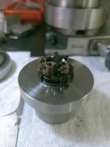 bayonet fitting