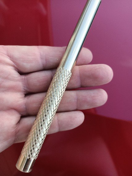 knurling