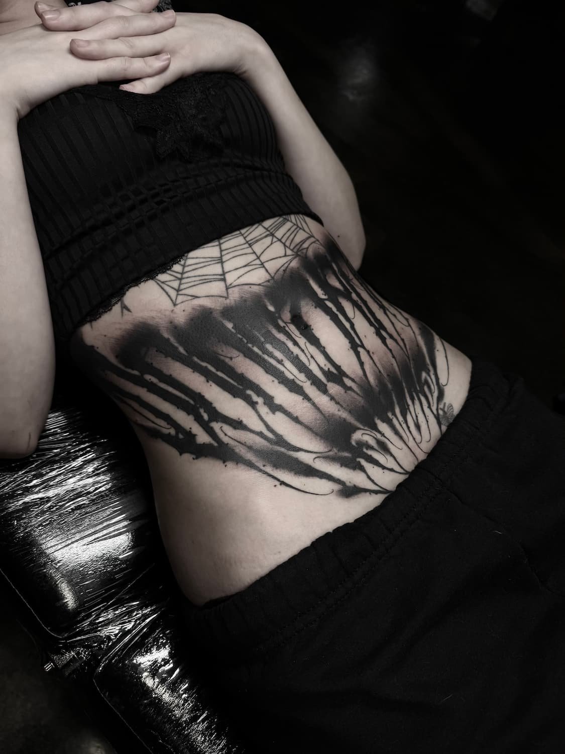 stomach-gothic-tattoo-the-suit-of-swords.jpg