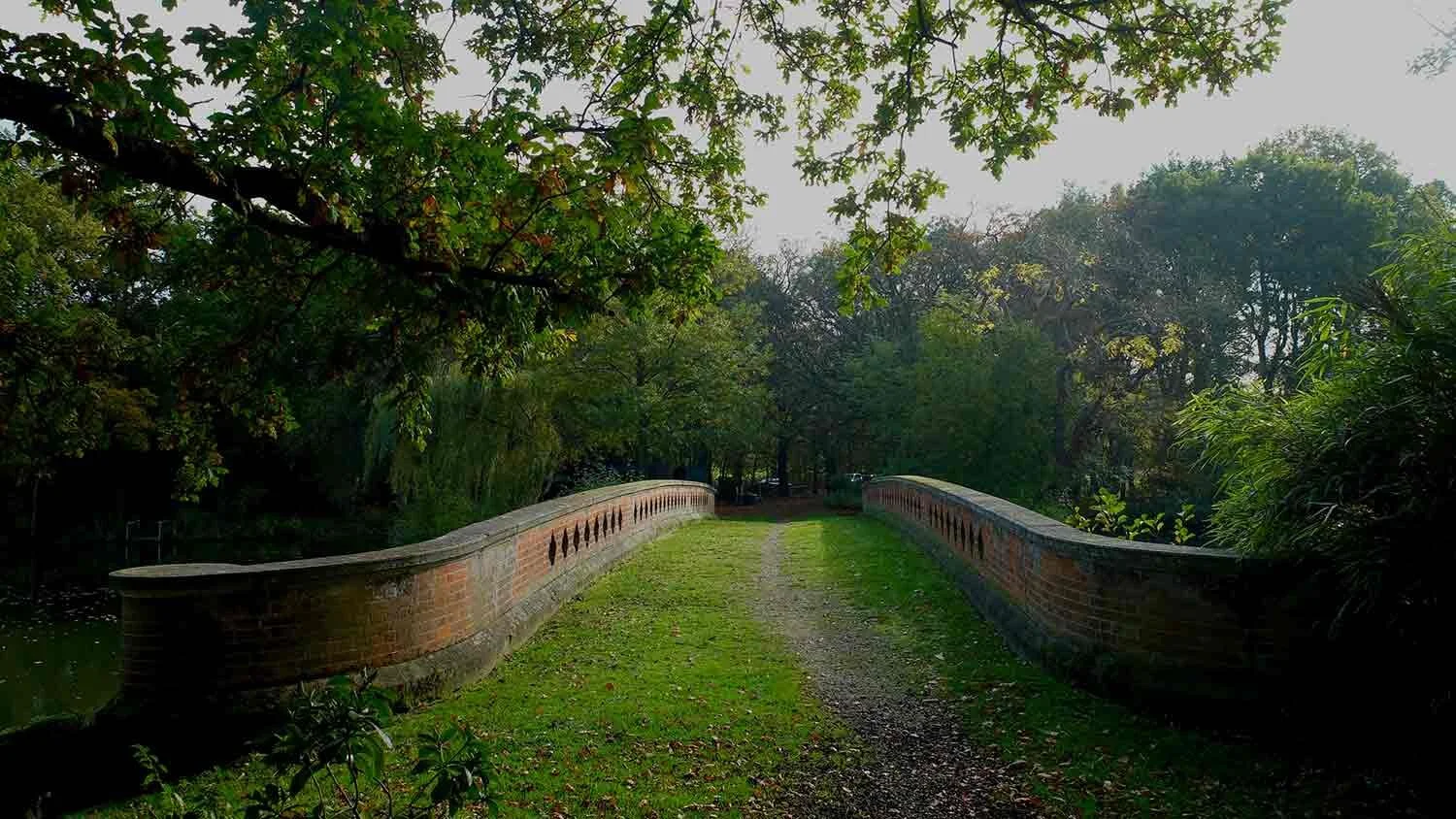 Stunning-backdrops-at-Aldenham-Estate-available-for-filming-and-photography-shoots..jpg
