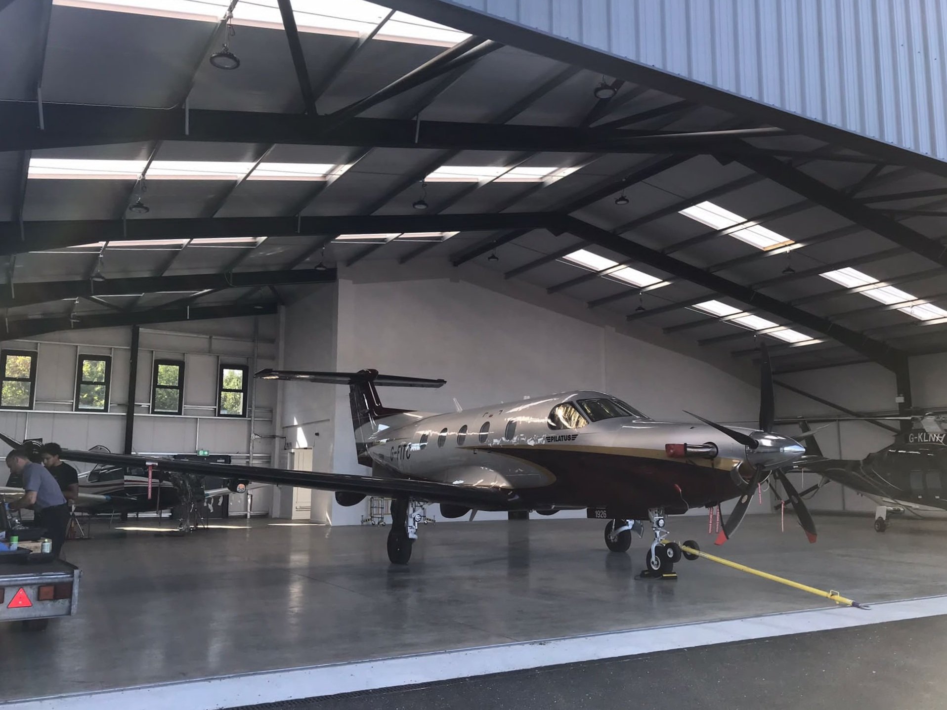 Hangar+aircraft+Sowerby+Property+2.jpg