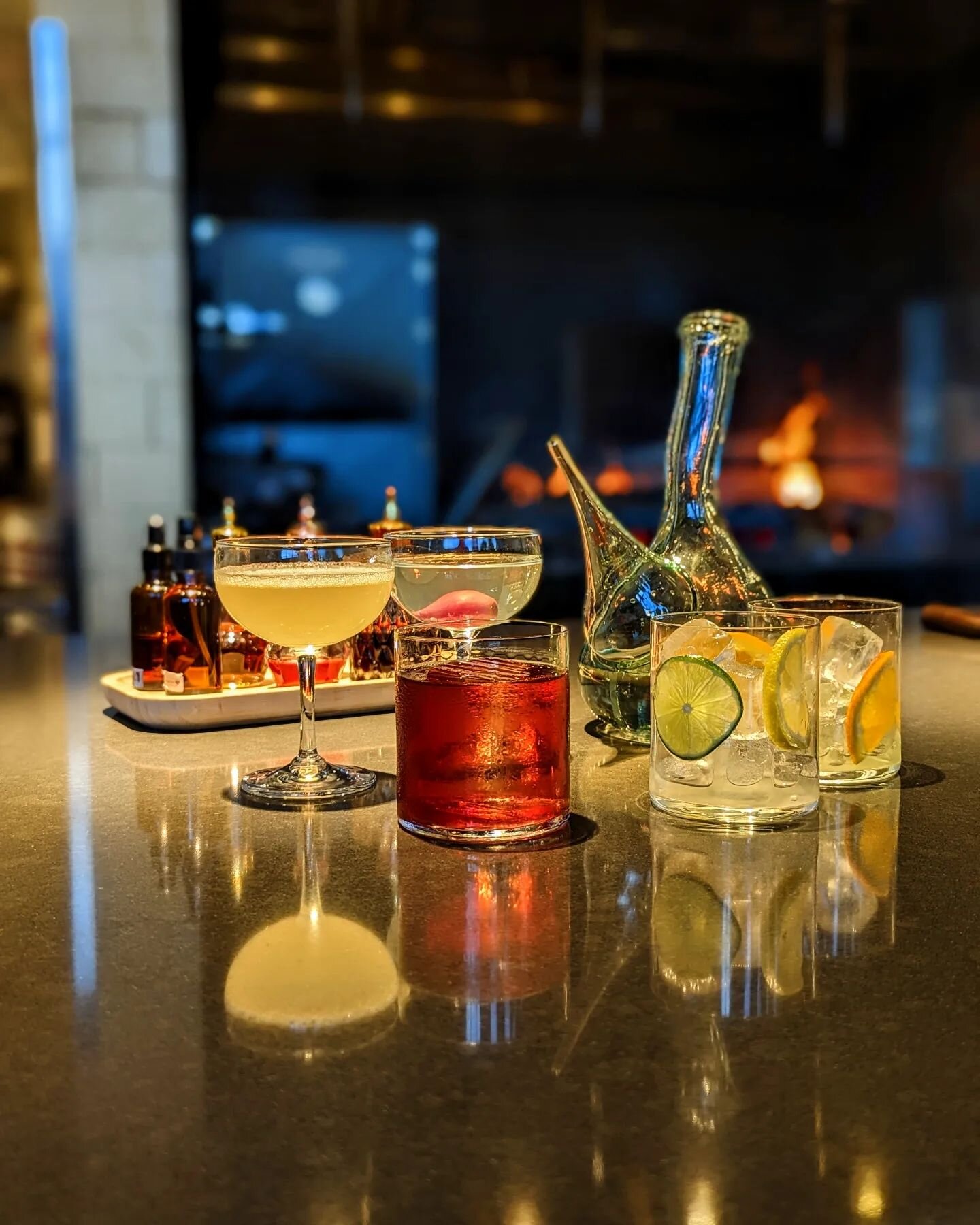 Our bar seats are always welcome to walk-ins starting at 5pm. Whether you're looking for a few small bites of some beautiful @islandcreekoysters and a cocktail, a burger and a beer, or a whole grilled turbot and a glass of wine, weve got you covered.