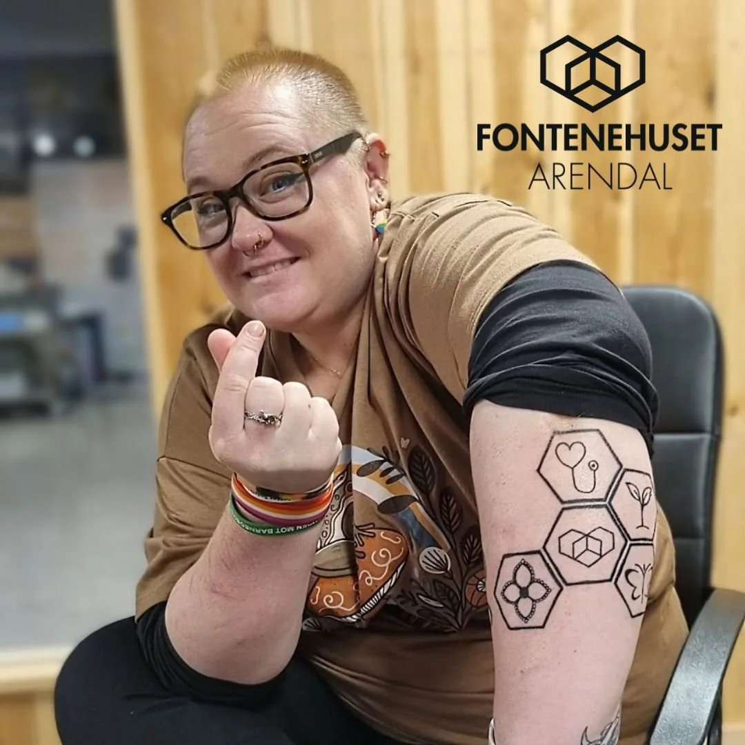 🫶I dag markerer vi  @verdensdagen  for psykisk helse. &Aring;rets tema er &laquo;Vi trenger &aring; styrke v&aring;rt psykiske beredskap&raquo;. I urolige tider er det ekstra tydelig hvor viktig det er &aring; ha et fellesskap &aring; st&oslash;tte 