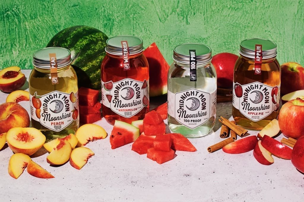 New Moon Group Shine_4.jpg