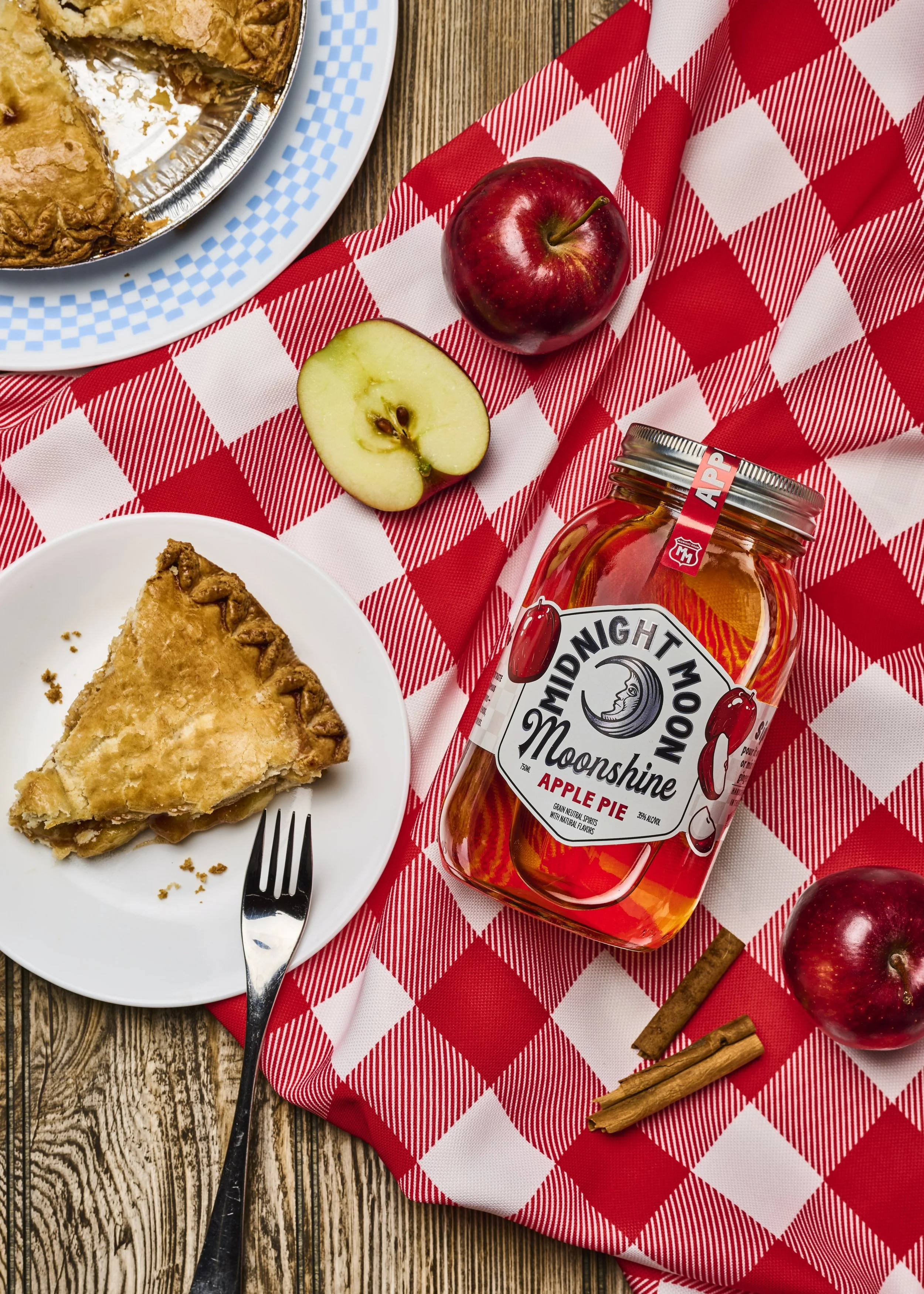 Midnight Moon Apple Pie Moonshine