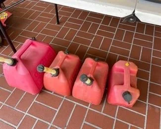 2023-04-22-Akron-Estate-Sale-131.jpg