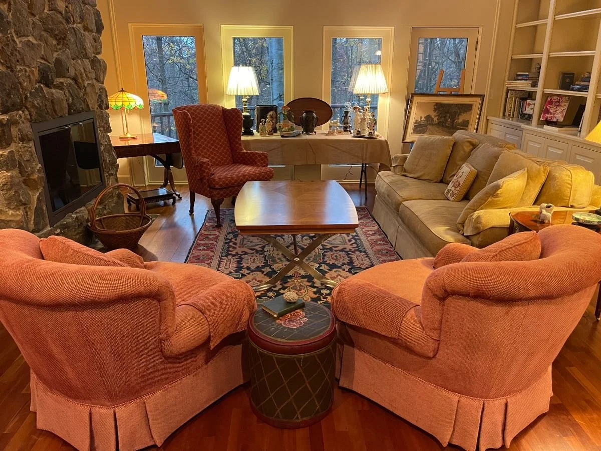 Genuine Classic in Richfield! Beautiful home filled with Gorham Sterling, gorgeous furnishings, and classic pieces throughout. Don’t miss the full kitchen packed with quality items!