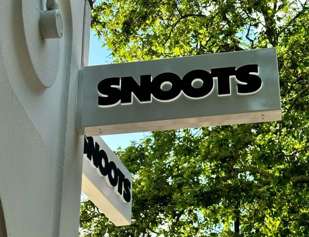 Backing Snoots, again