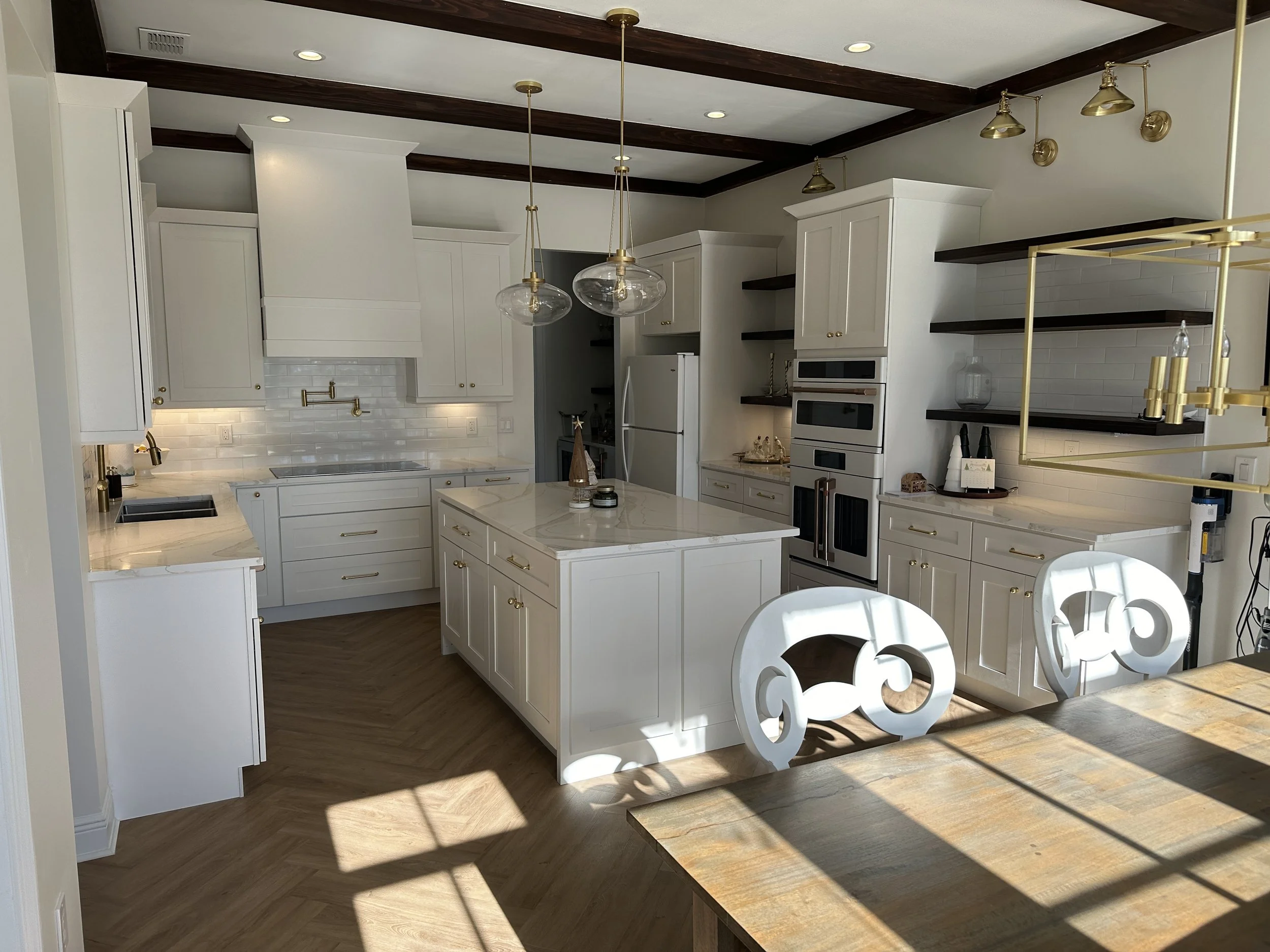 03 Kitchen After 2.JPG