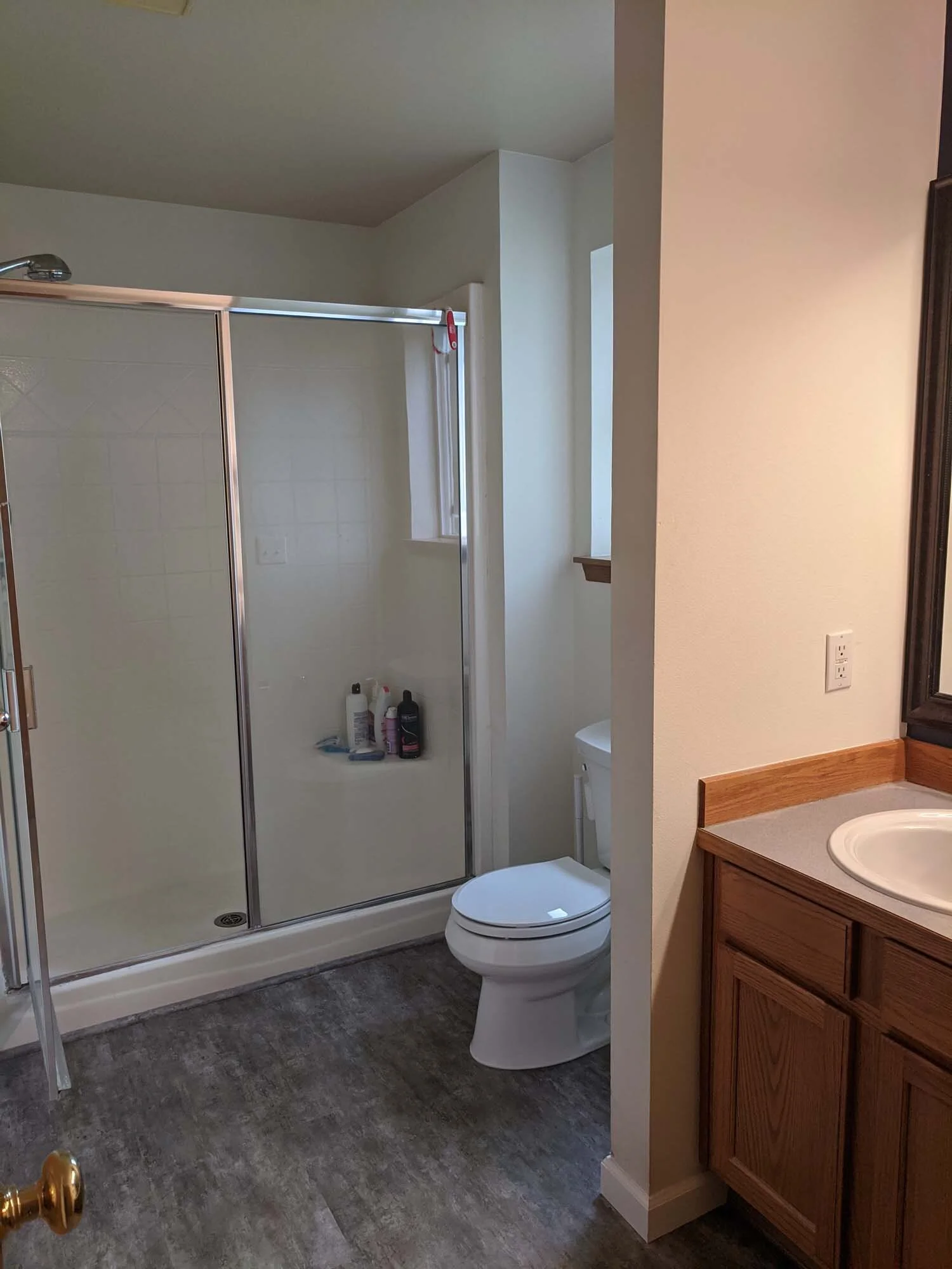 Prairie Master Bath Renovation.Before.02.jpg