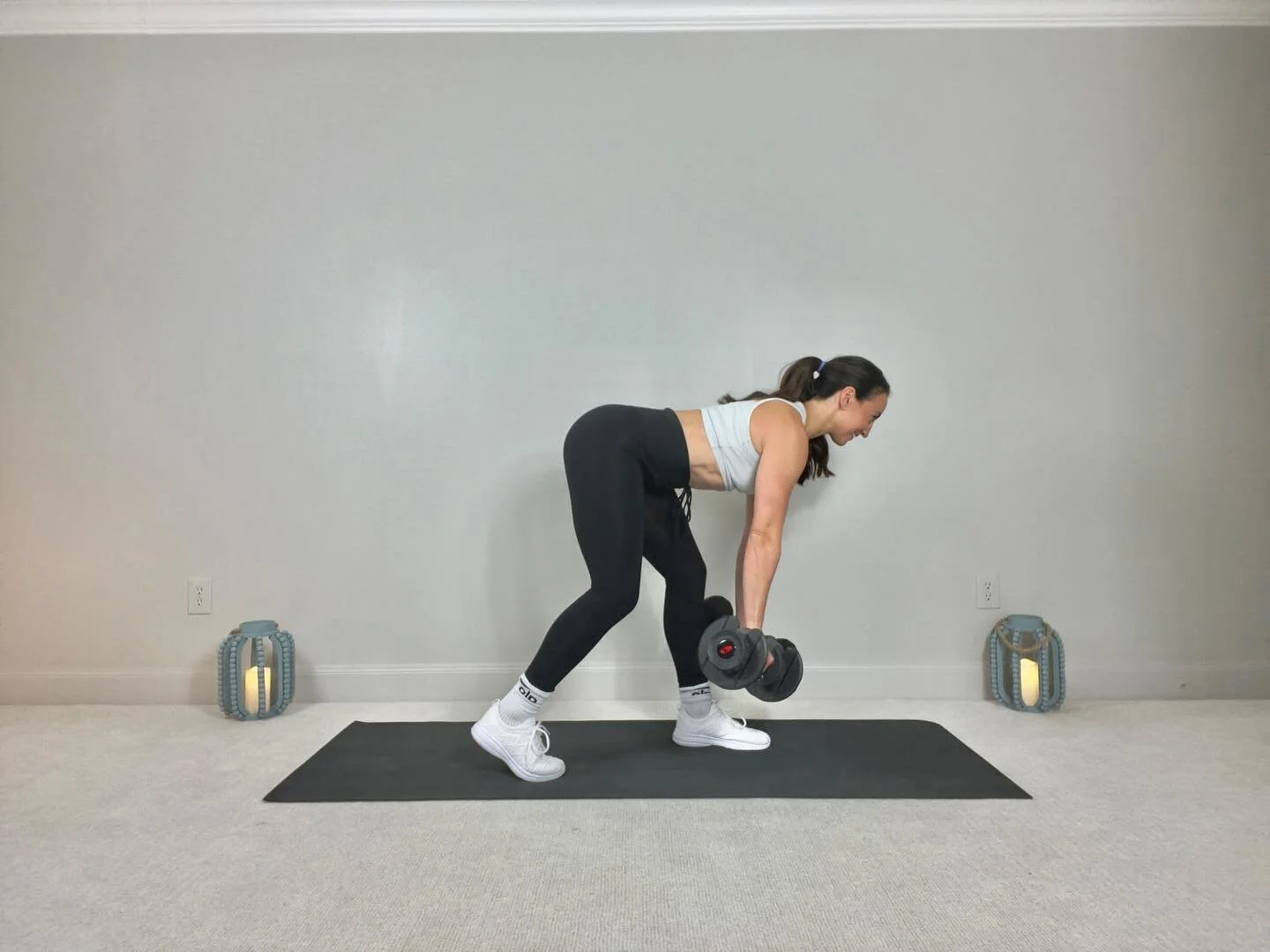 ✨NEW ✨Full Body CLF Express class 💪🏼 Sign in and start sweating or start your 7 free day trial now! Link in bio 👆🏼 #momhardworkouthard #teamclf #ondemandclasses