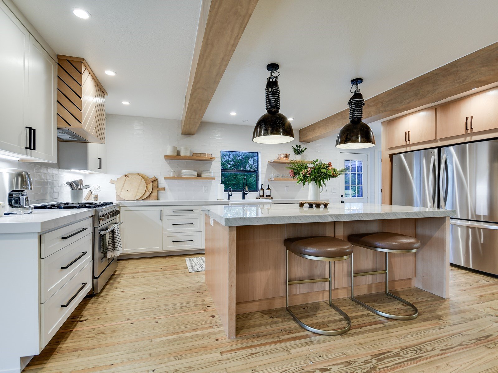 040_Kitchen.jpg