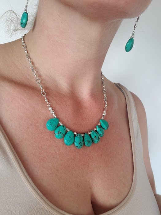 Turq Teardrop on chain set.jpg