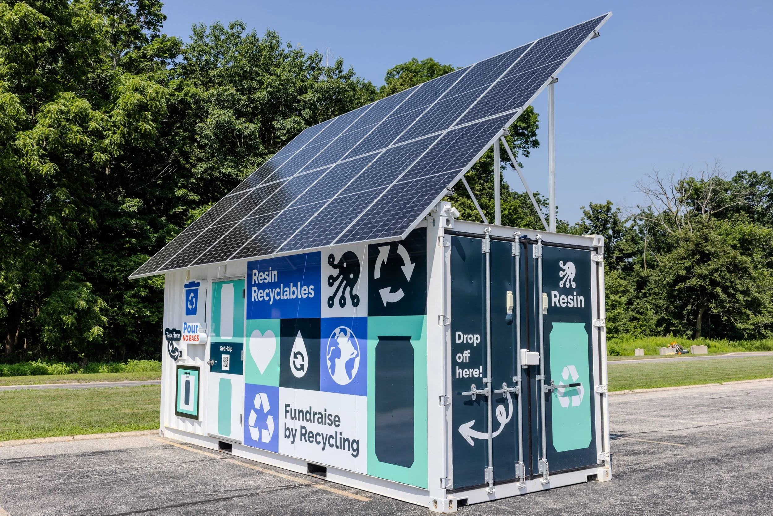 Resin Recyclables_Justin Barbin-2.jpg