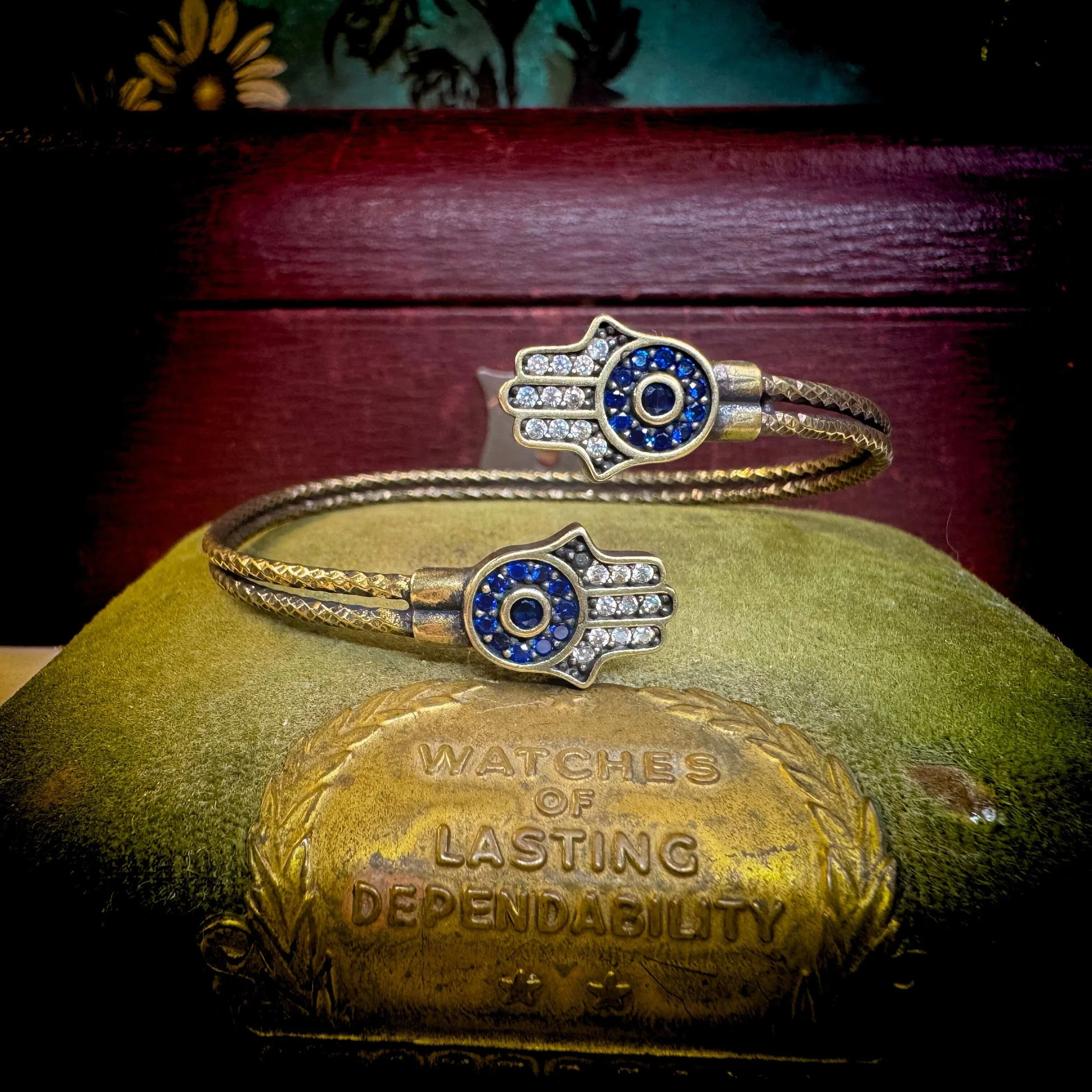Hamsa Cuff 4(1).jpg
