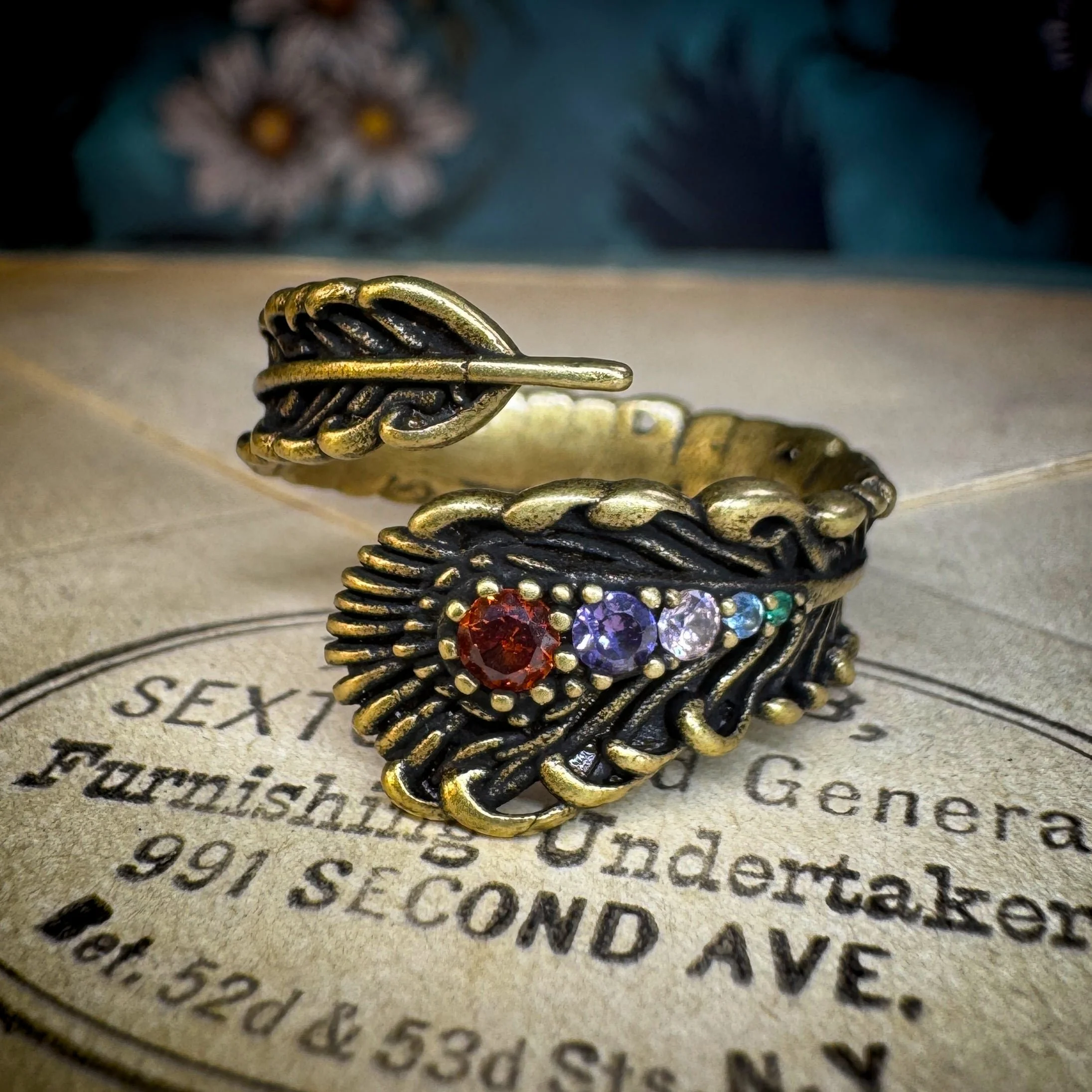 Wraparound Feather Ring — Vintage-Style Bronze Rhinestone