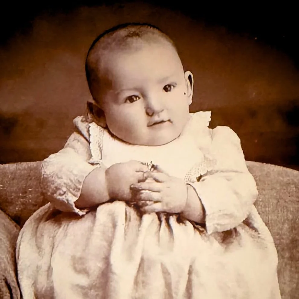 Baby 1 Cabinet Card 3 copy.jpg