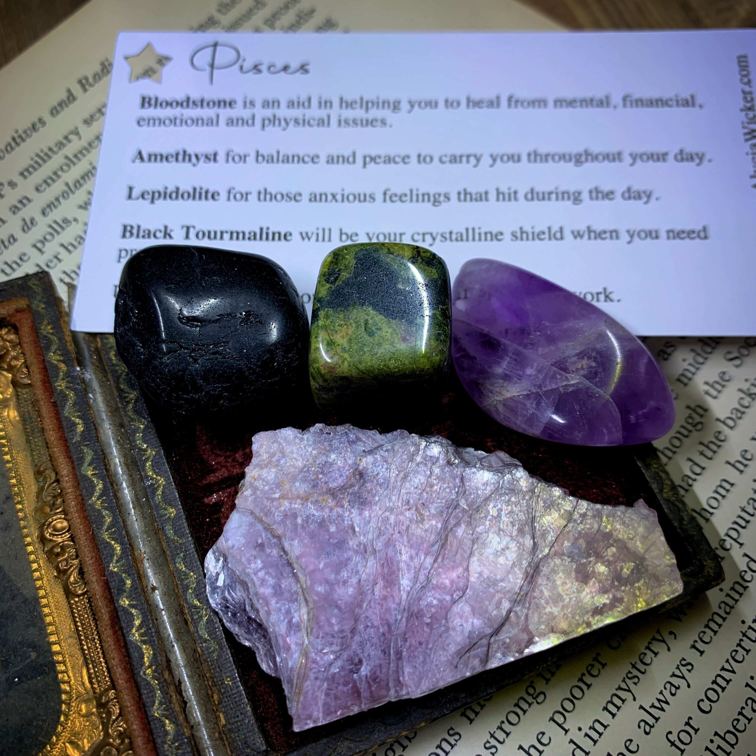 Pisces+Crystal+Set.jpg