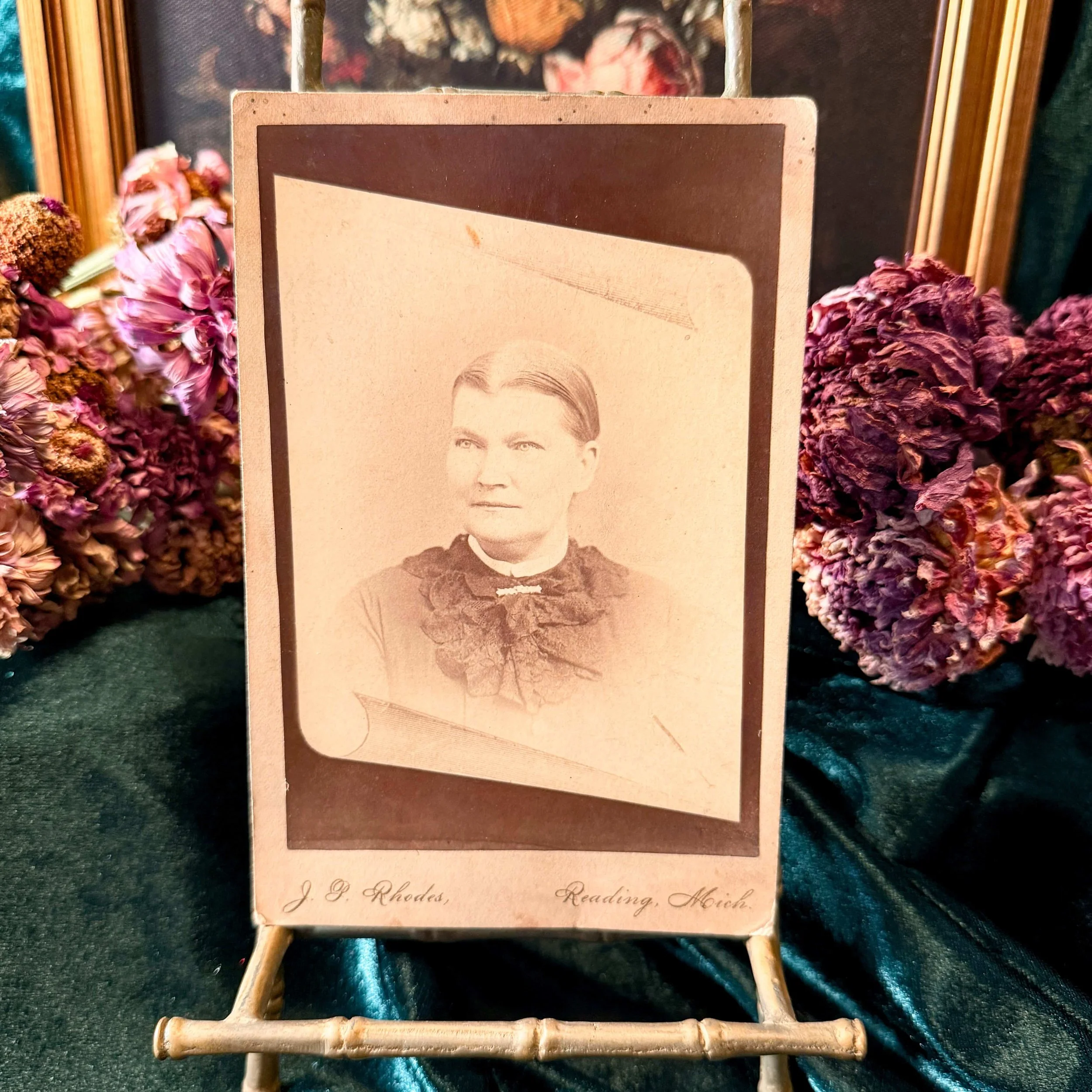 Mourning Lady 2 Cabinet Card 2.jpg