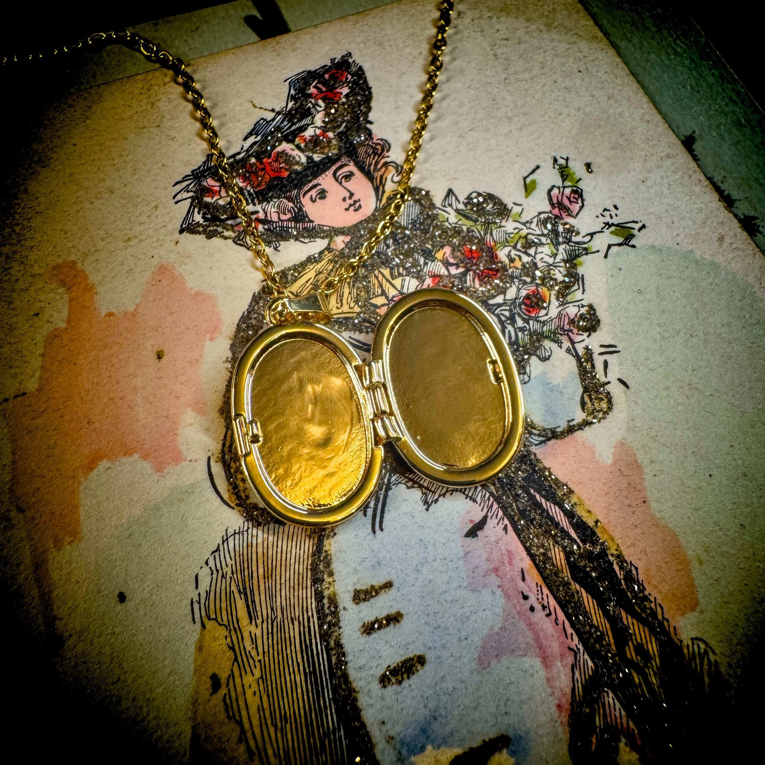 All Seeing Eye Locket 6.jpg