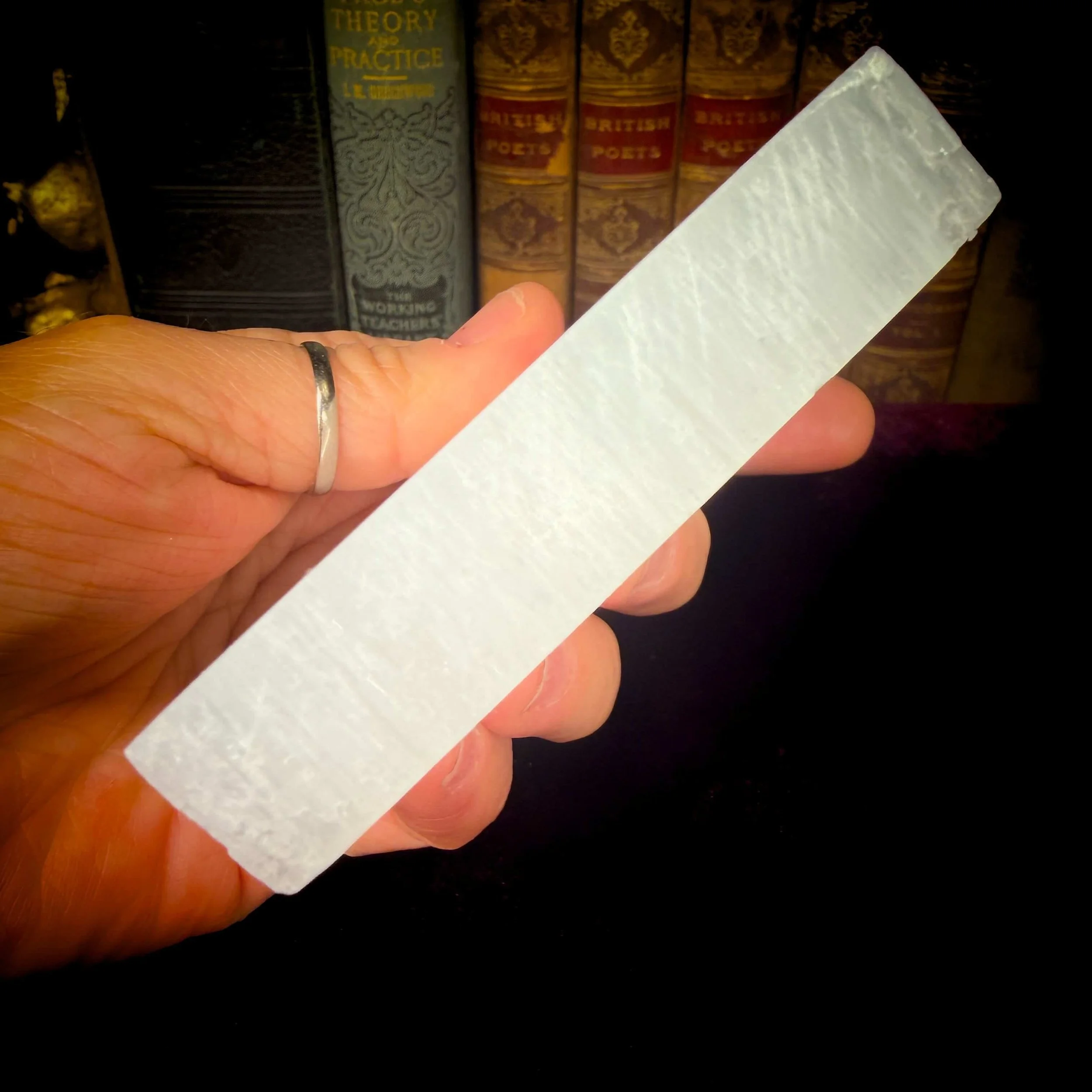 SQUARE SMALL SELENITE PLATE 2.jpg