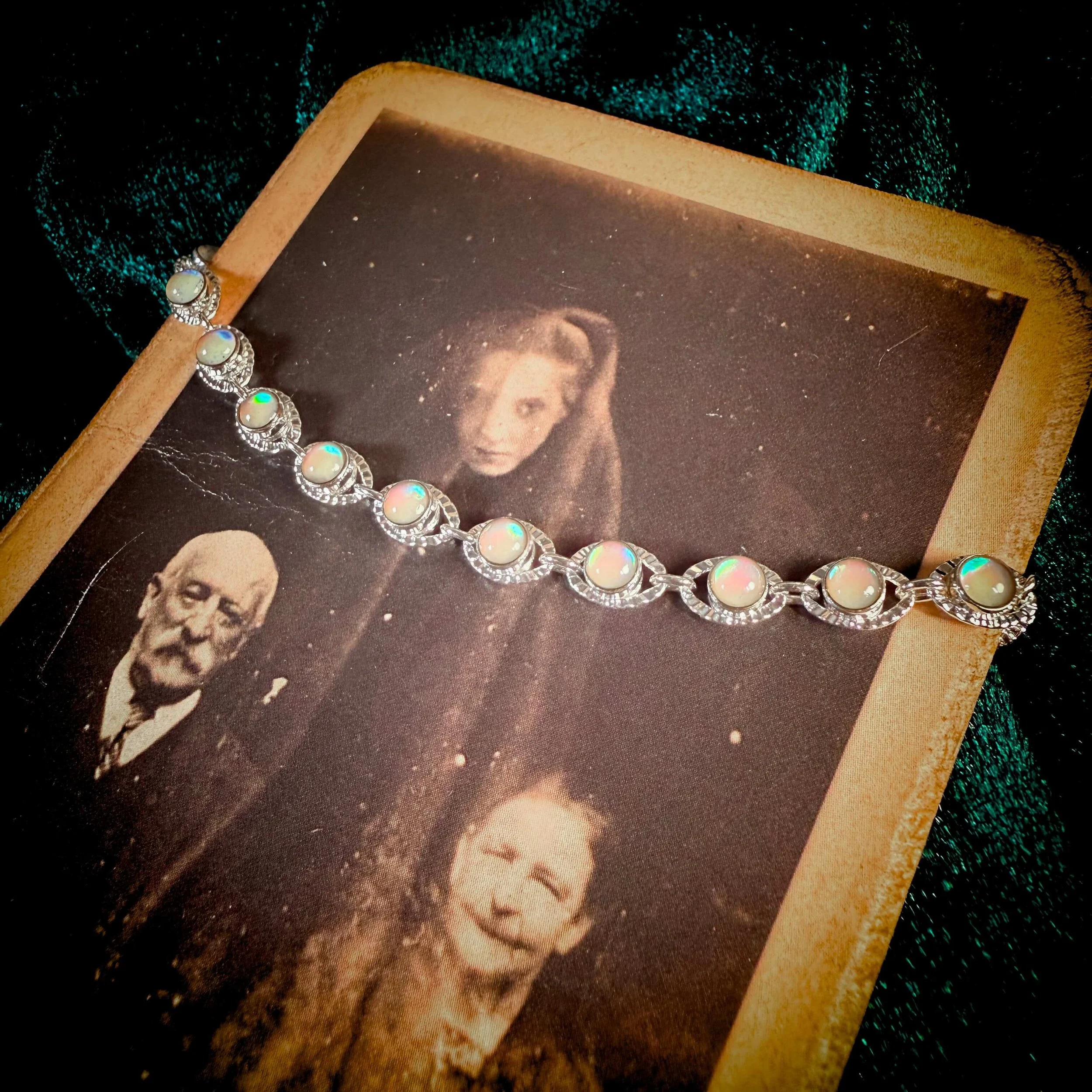 Glass Opal Bracelet 1.jpg