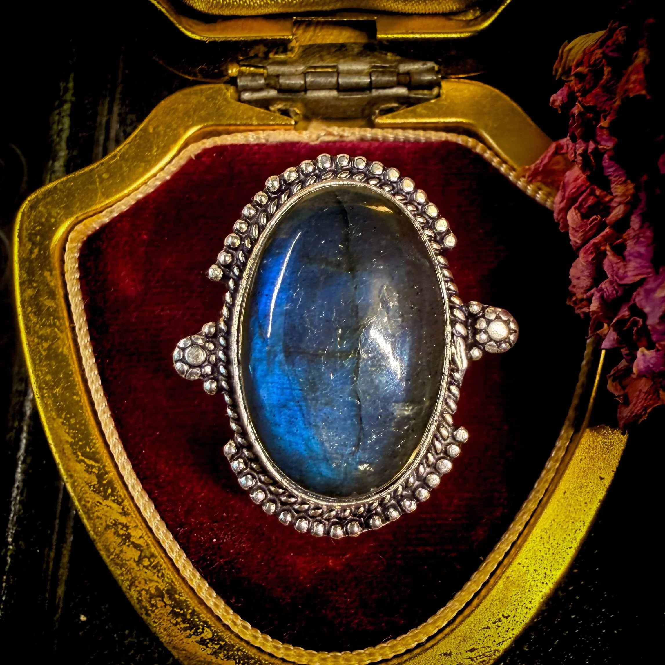 Labradorite Oval Size 8-4.jpg