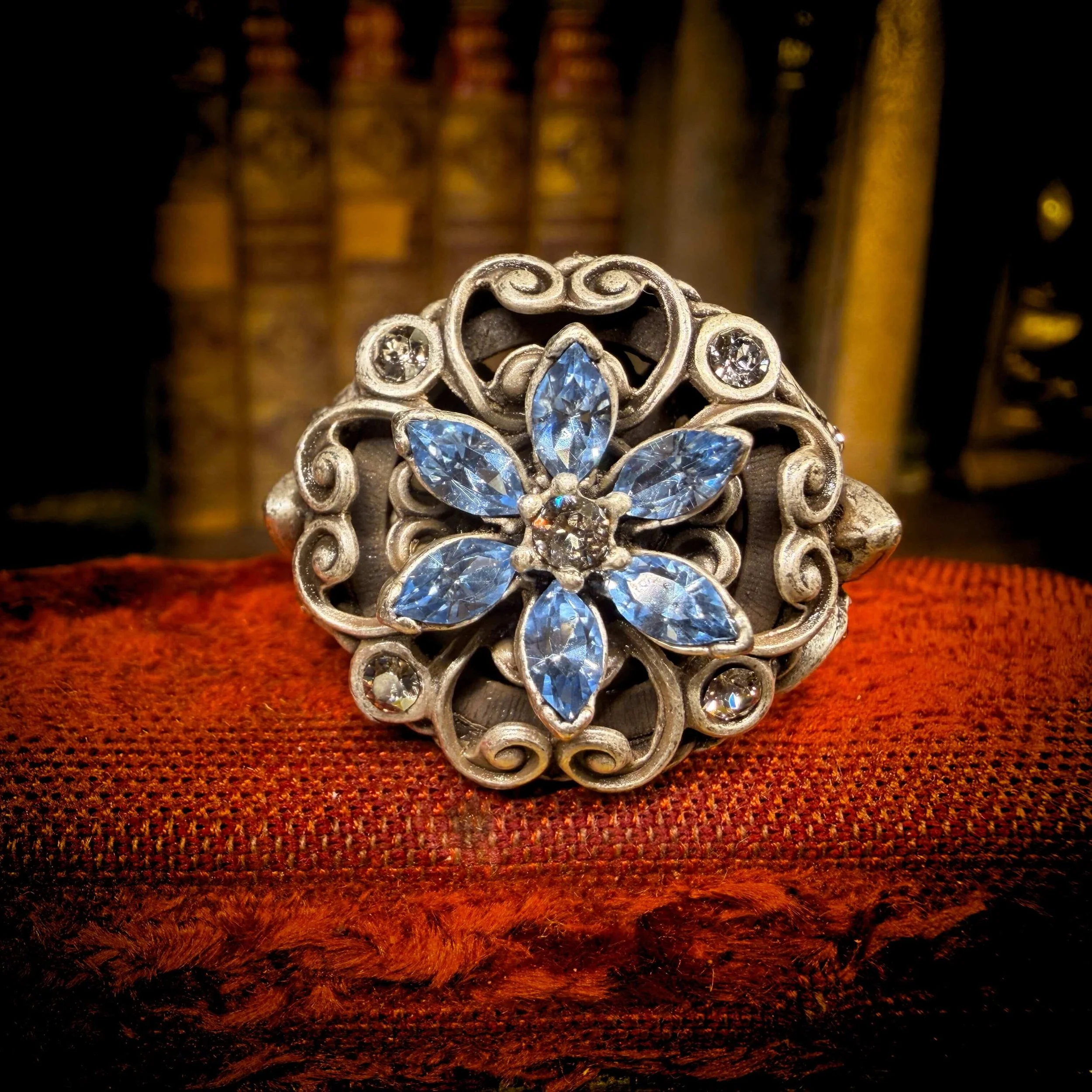 Pointe Flower Ring 8.jpg