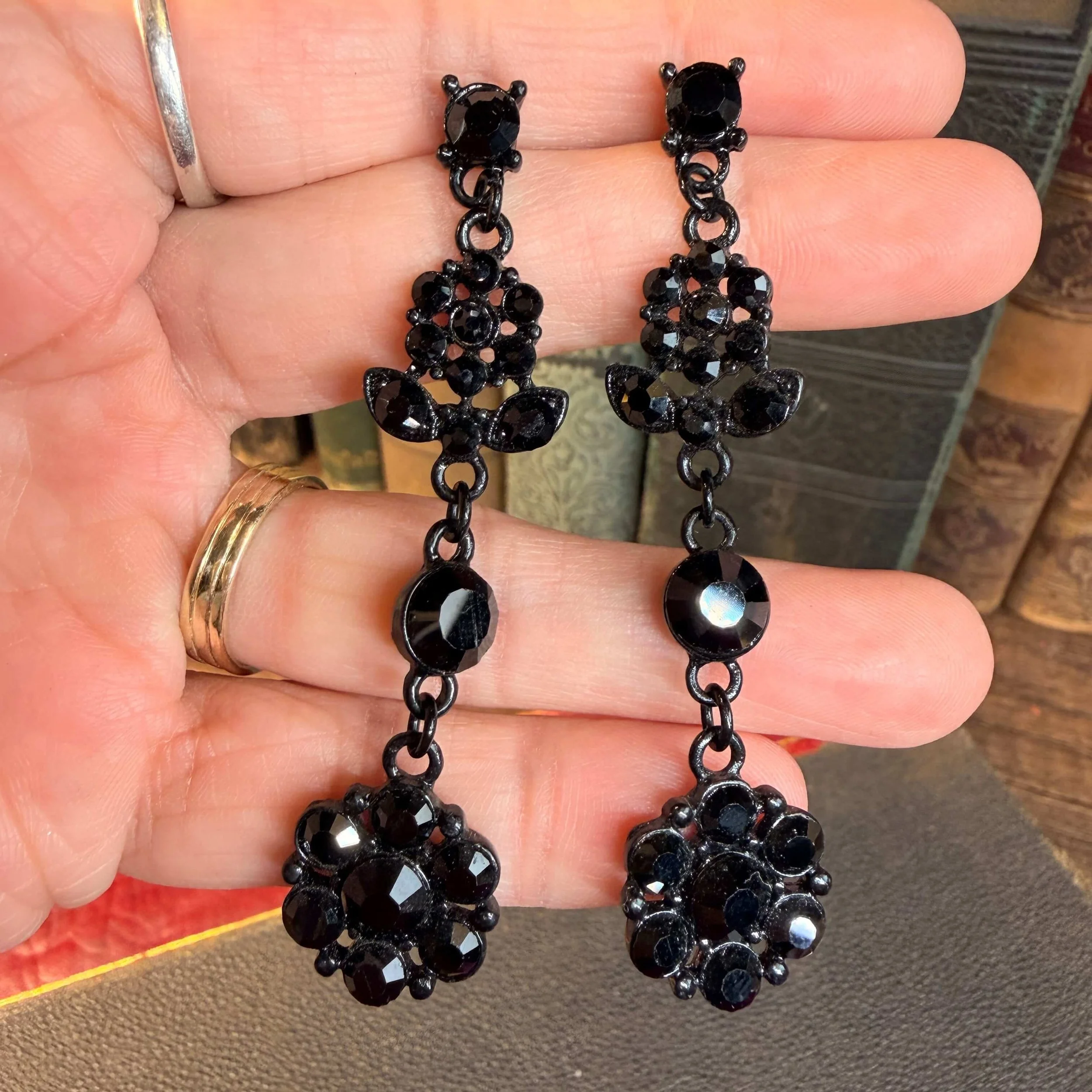 Black Drop Bead Earring 10.jpg