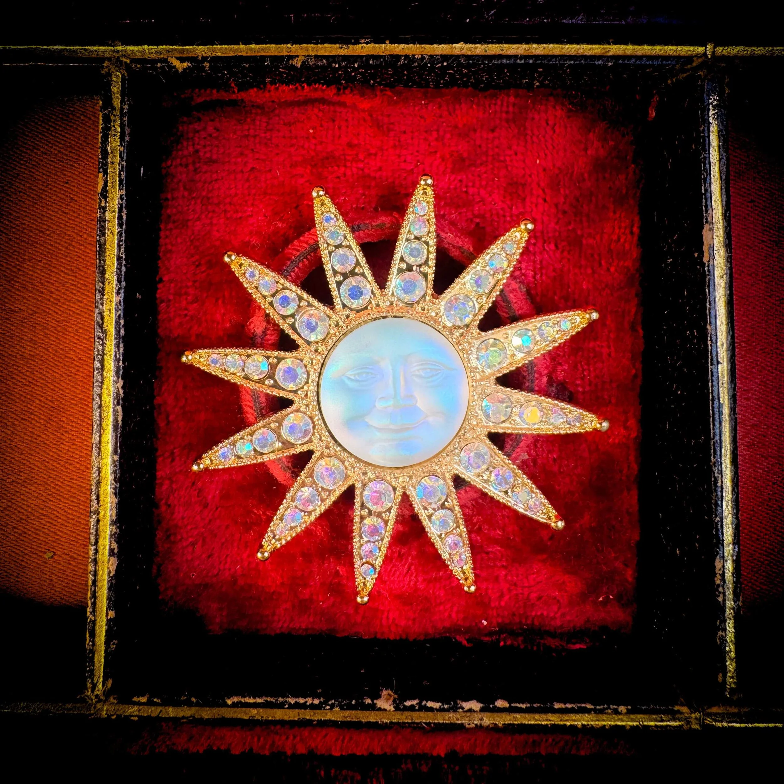 Sun Brooch 3.jpg