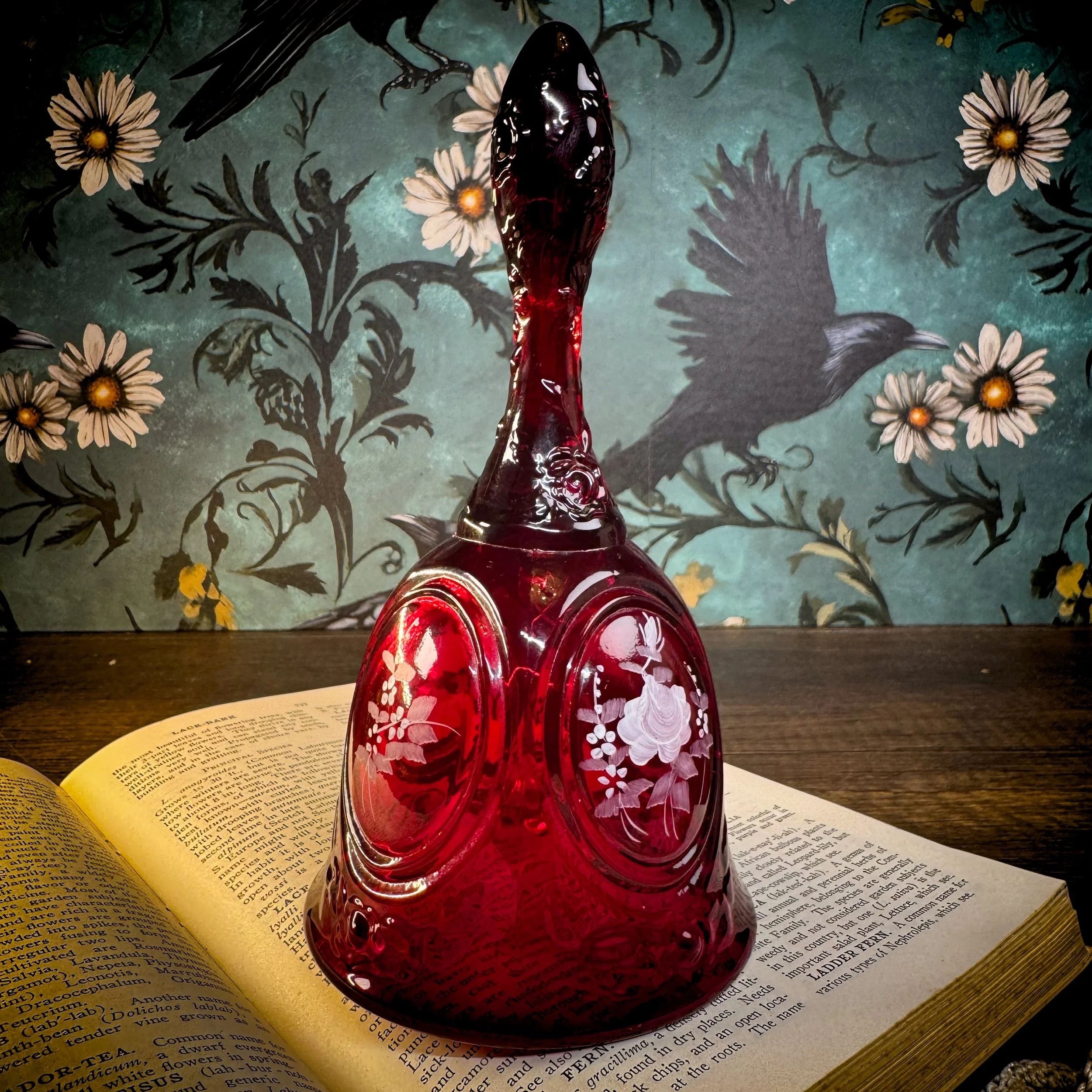 Vintage Fenton Ruby Red Art Glass Bell 8.jpg