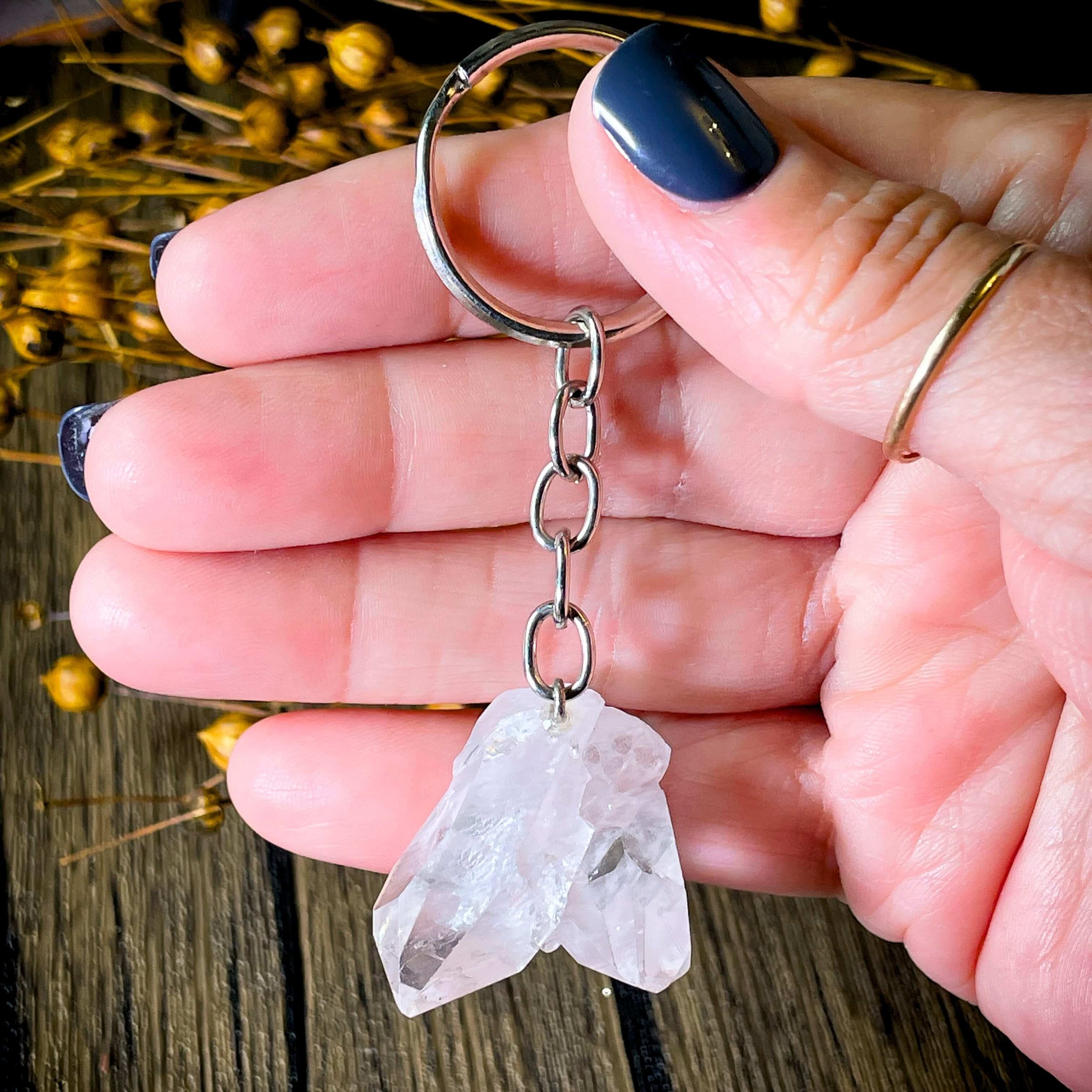 🔑 Twin Clear Quartz Point Crystal Keychain – Clarity, Focus & Energy Amplifier