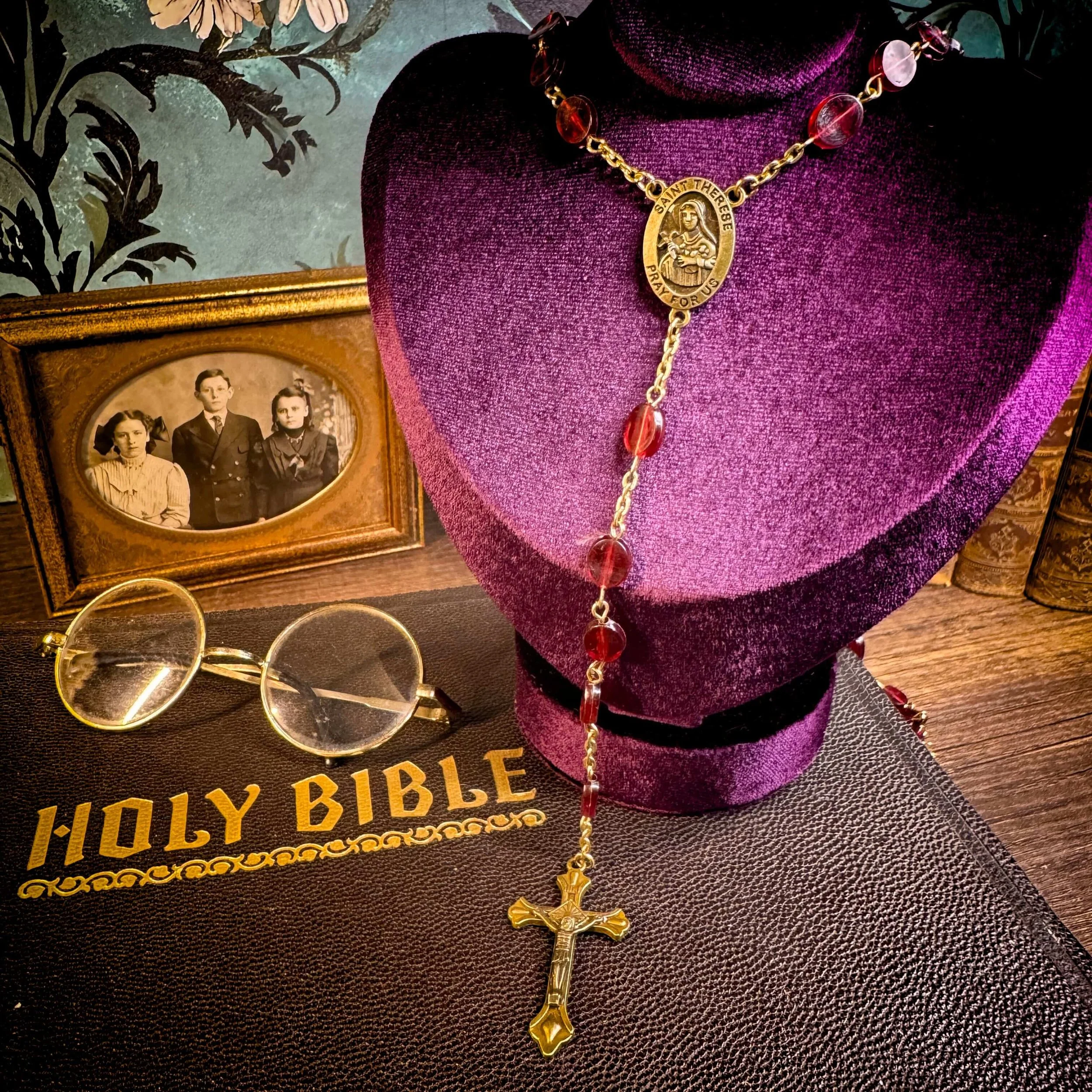Red Rosary Vintage 12.jpg