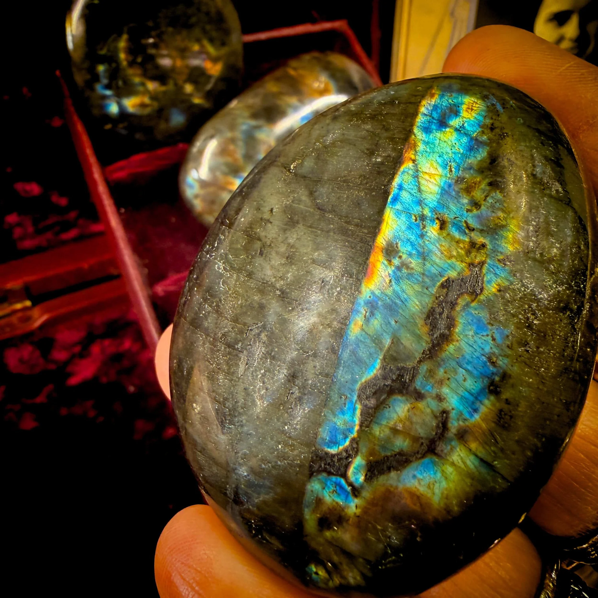 labradorite palm stone 3(1).jpg