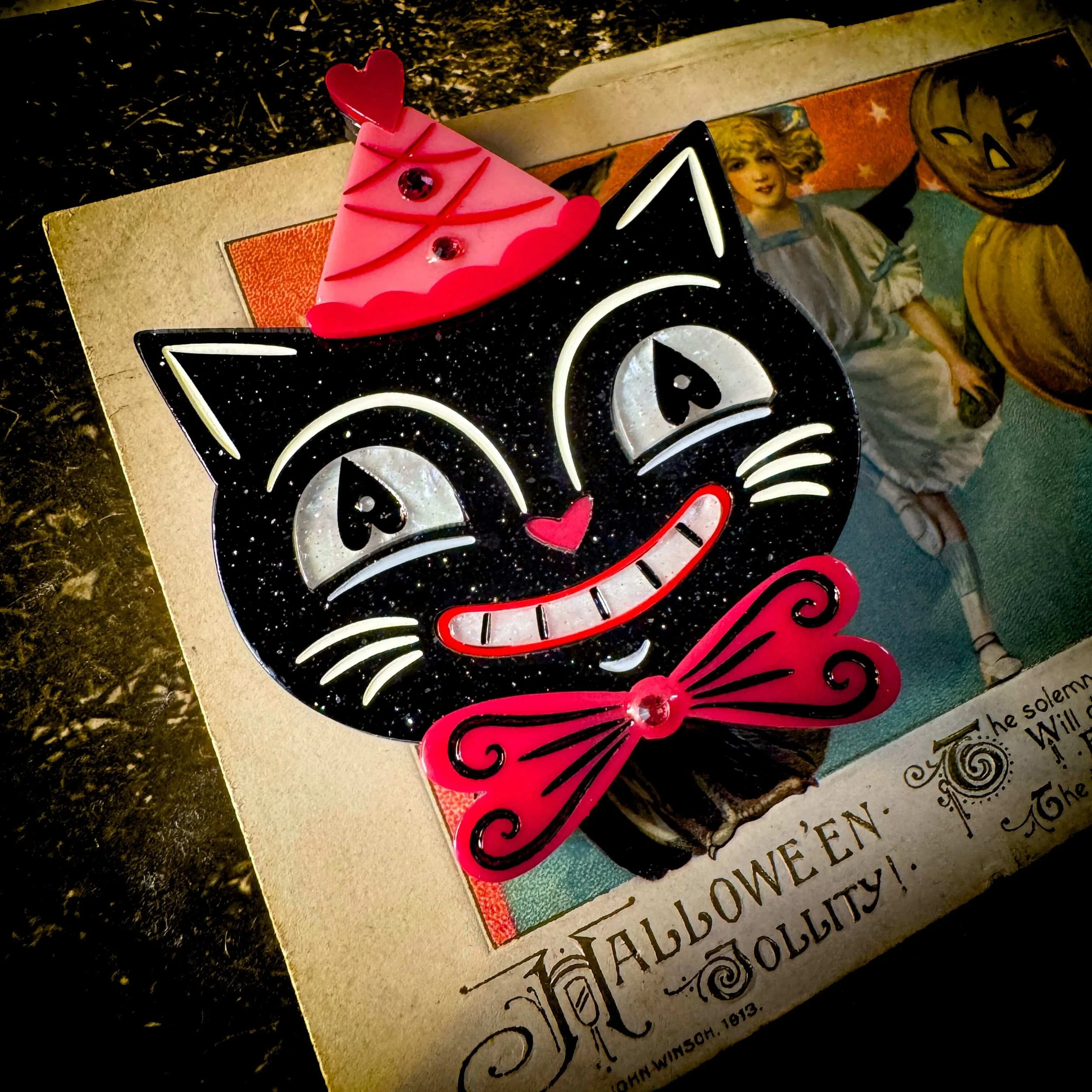 Black Cat Halloween Brooch 7.jpg