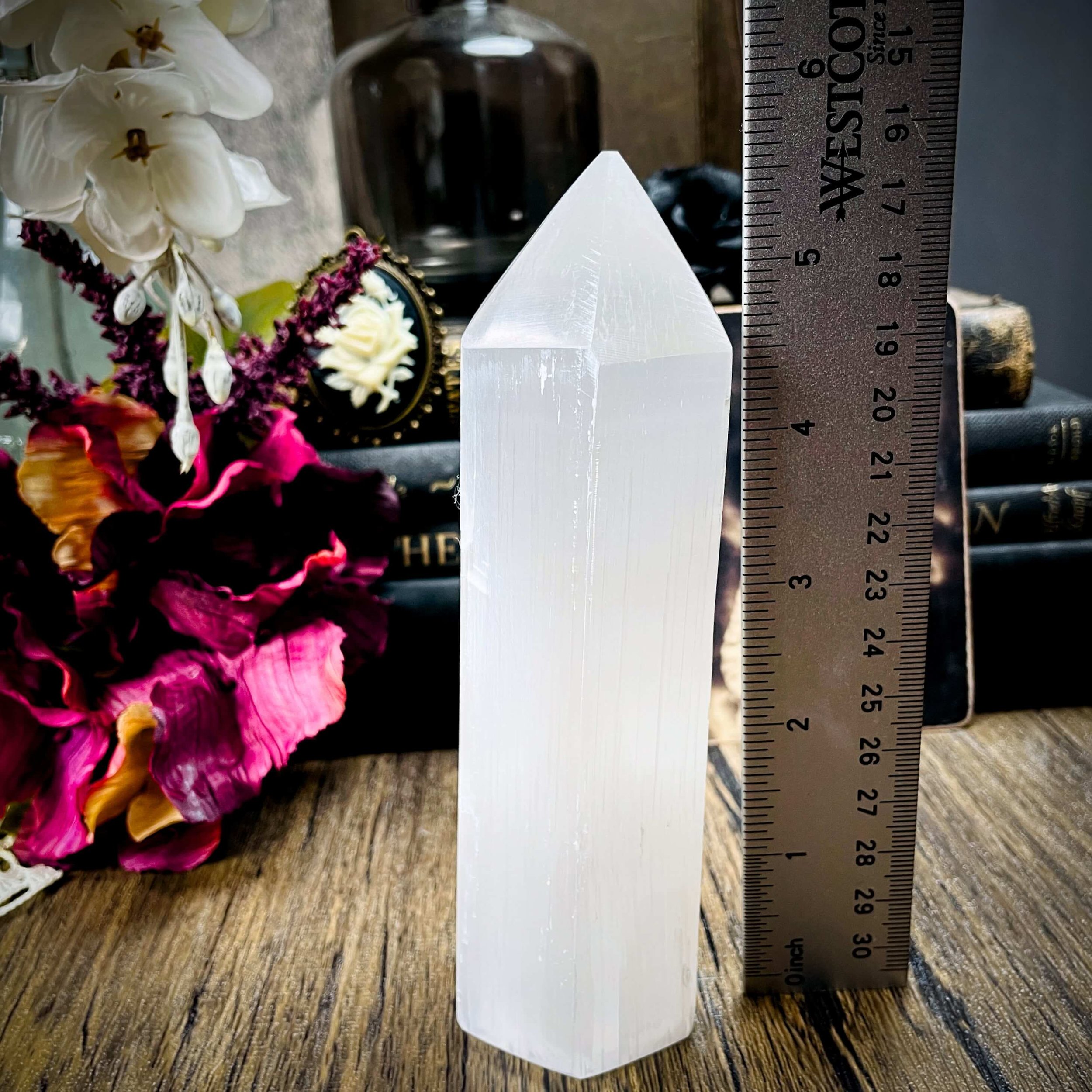 Selenite Point 3.jpg