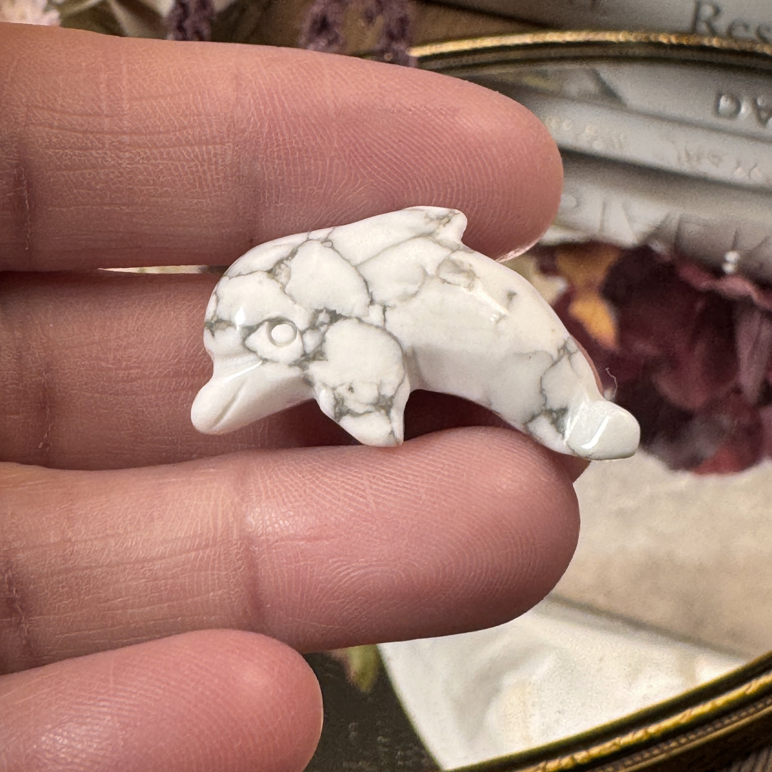 Howlite Dolphin 1.jpg