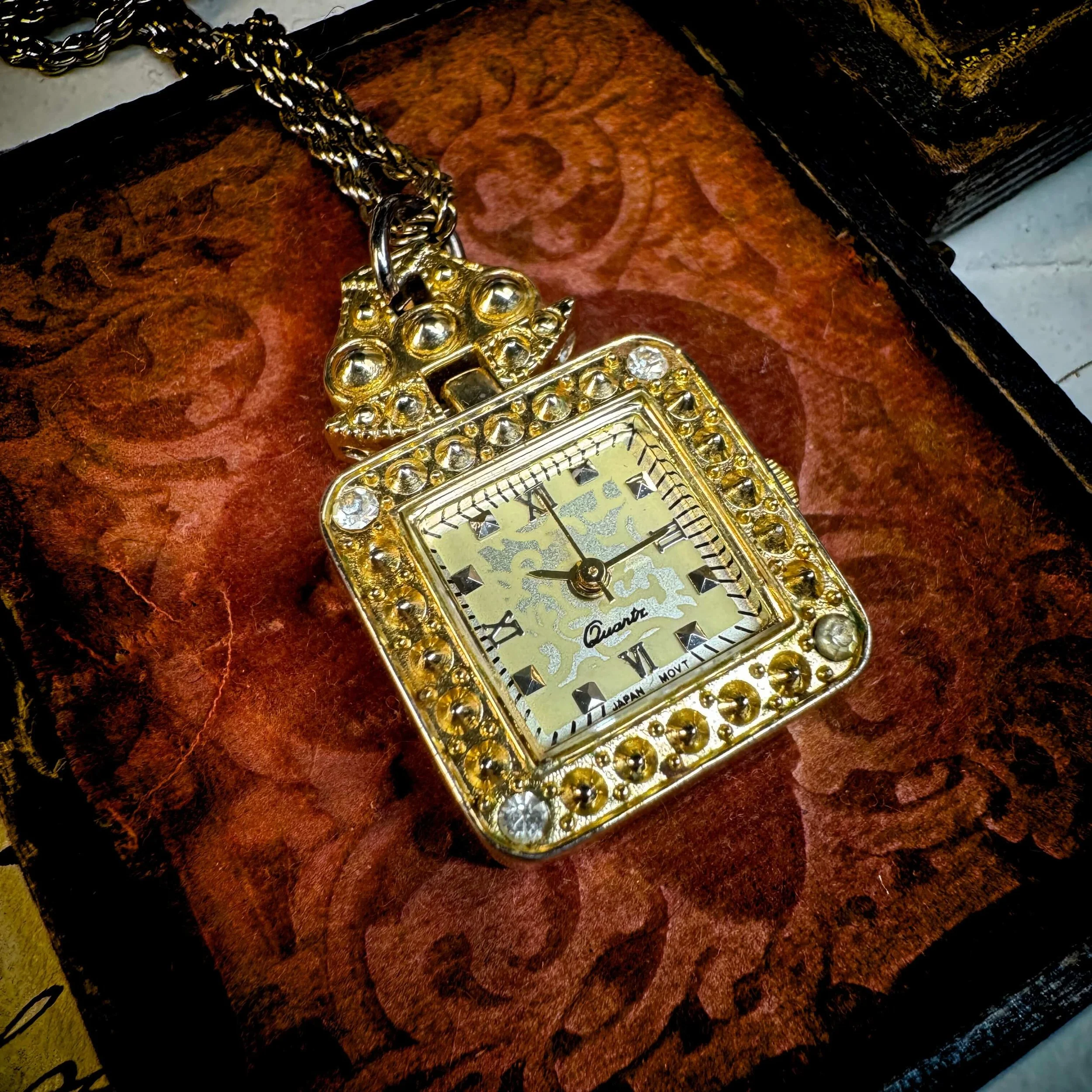 Watch Necklace Vint 9(1).jpg