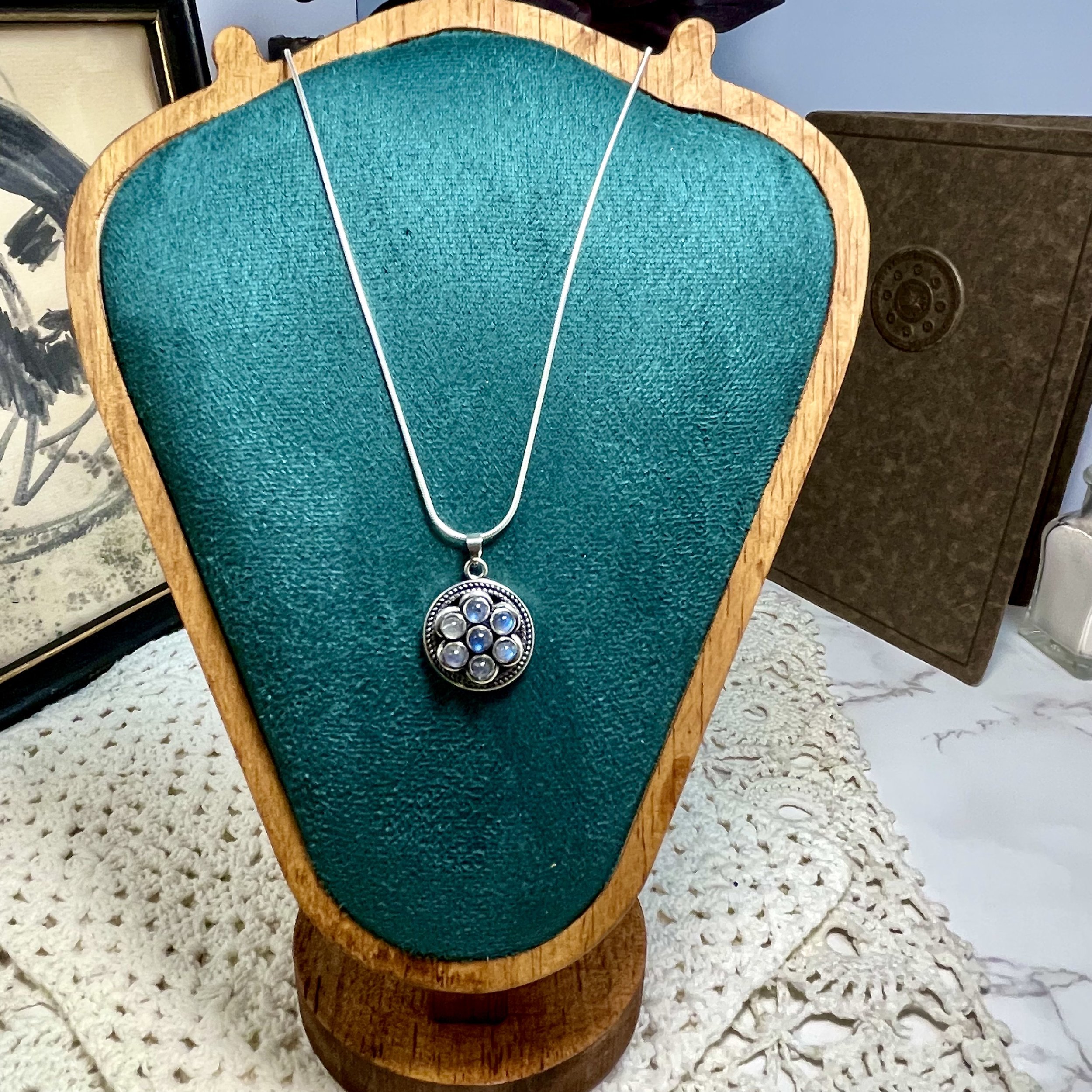 Labradorite Spinner Necklace 7.jpeg