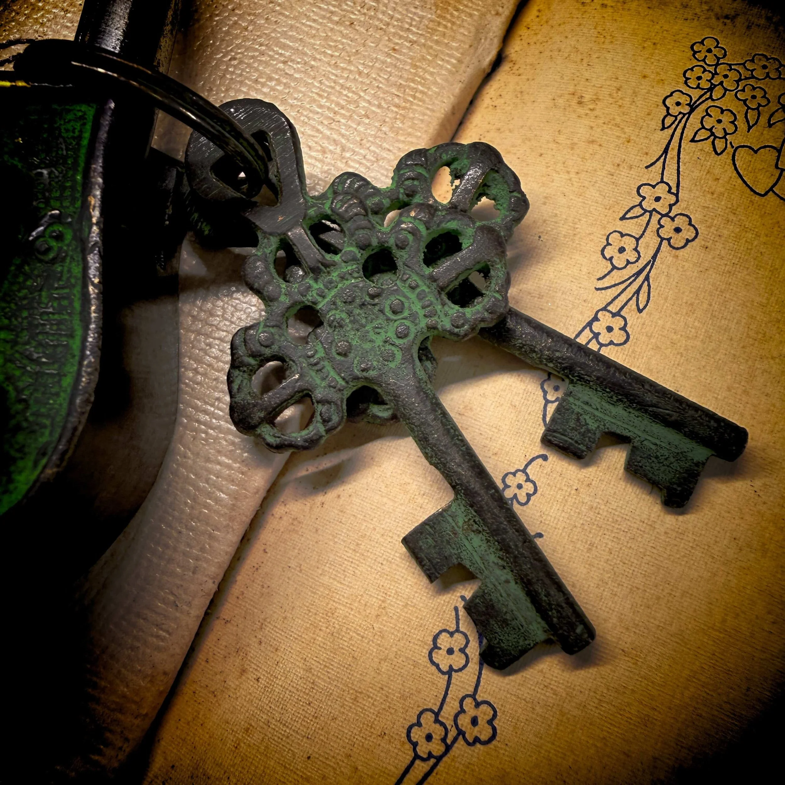 Patina Lock and Keys 5.jpg