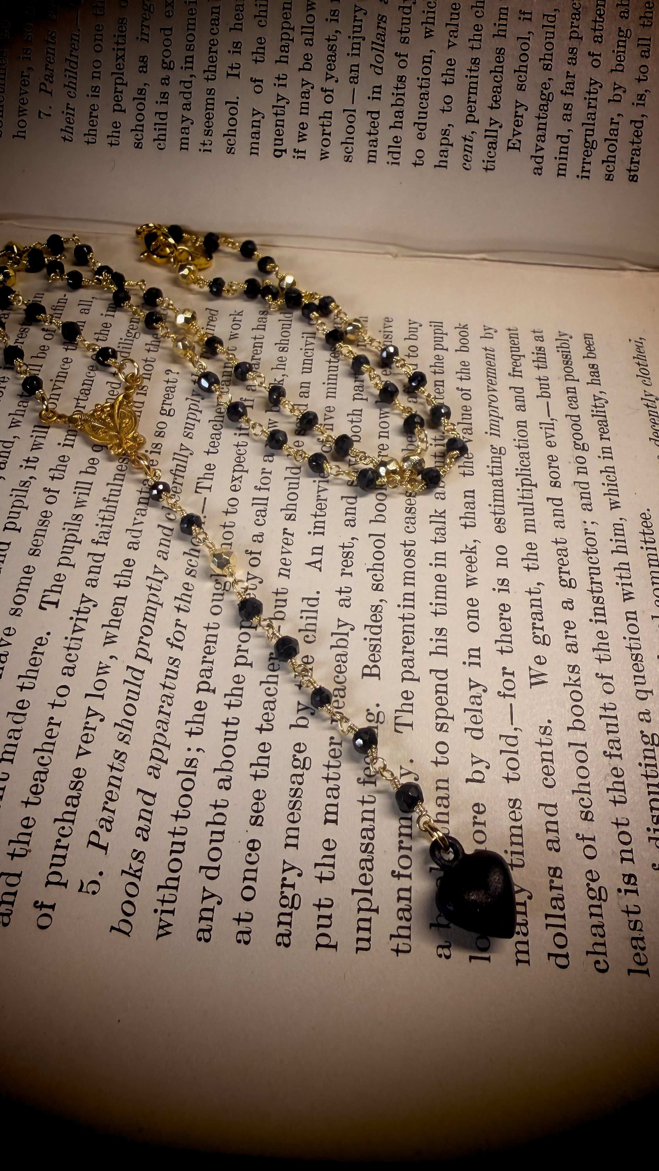 Black Spinel Lariat 9.jpg