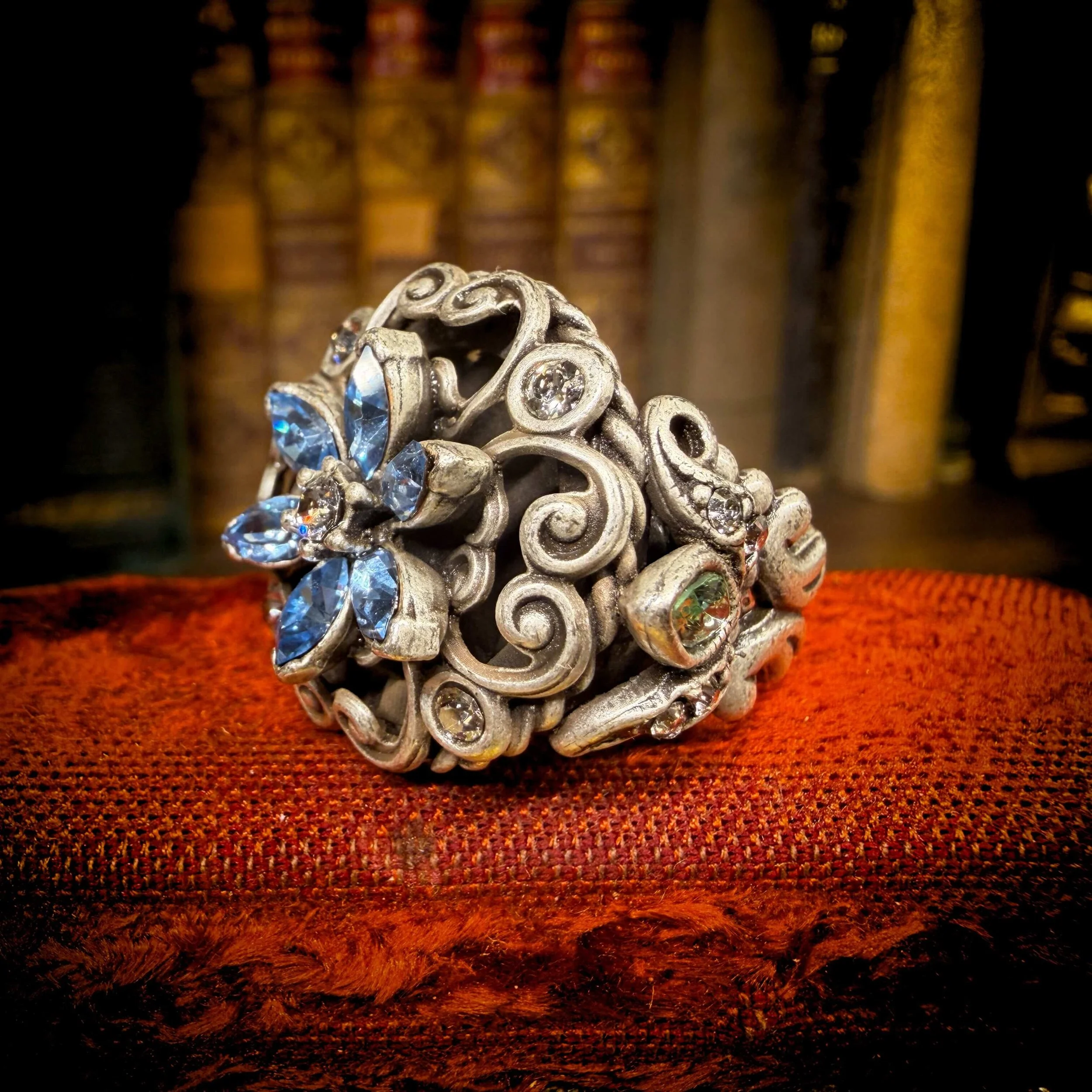 Pointe Flower Ring 7.jpg