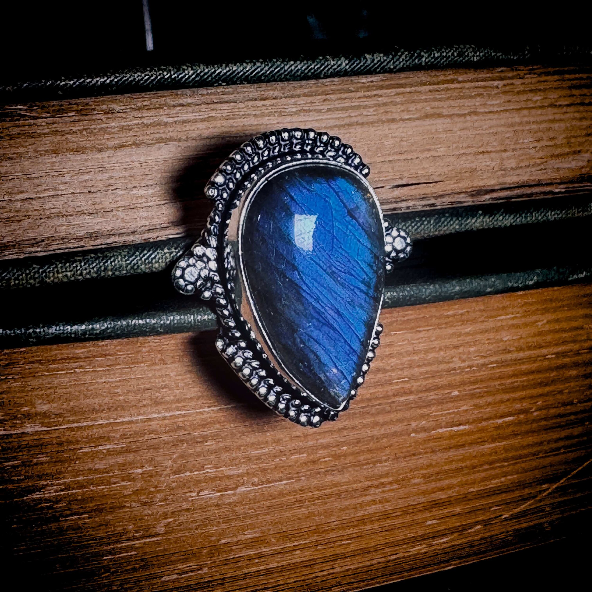 Labradorite Ring 10-2(1).jpg