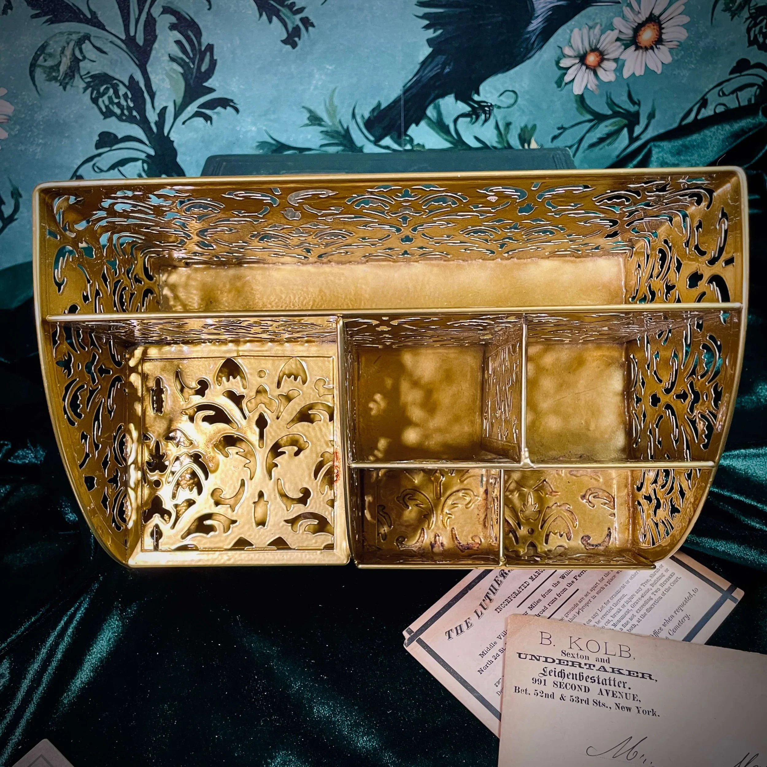 Gold Organizer 4.jpg