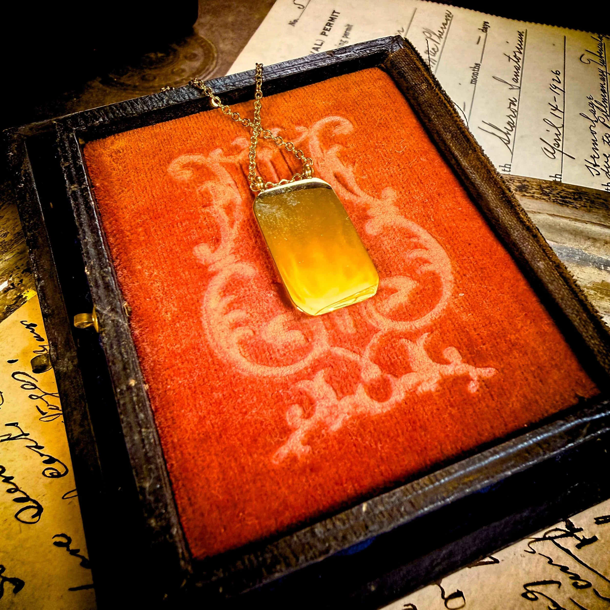 Radiant Heart Tarot Necklace 29.jpg