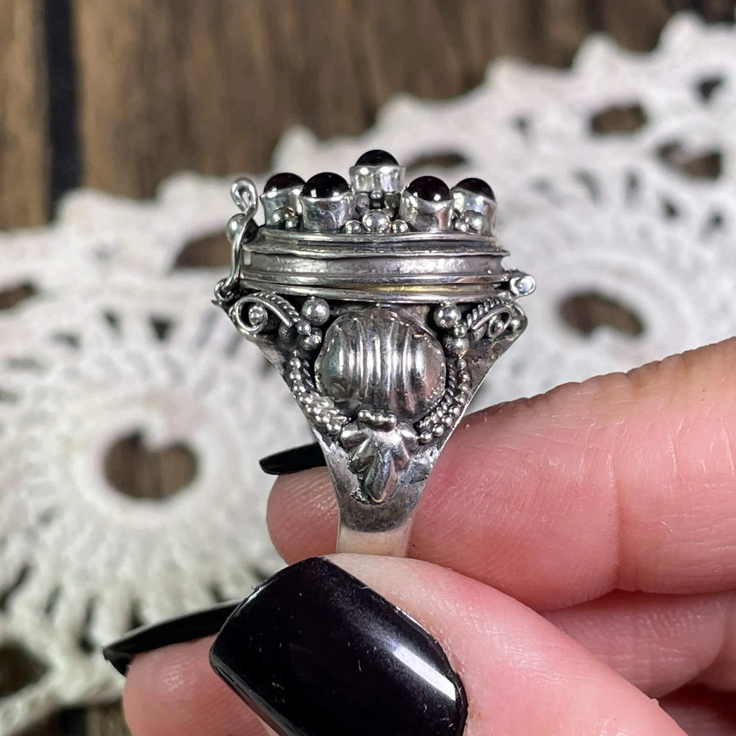 Ruby Poison Ring 7-5(1).jpg